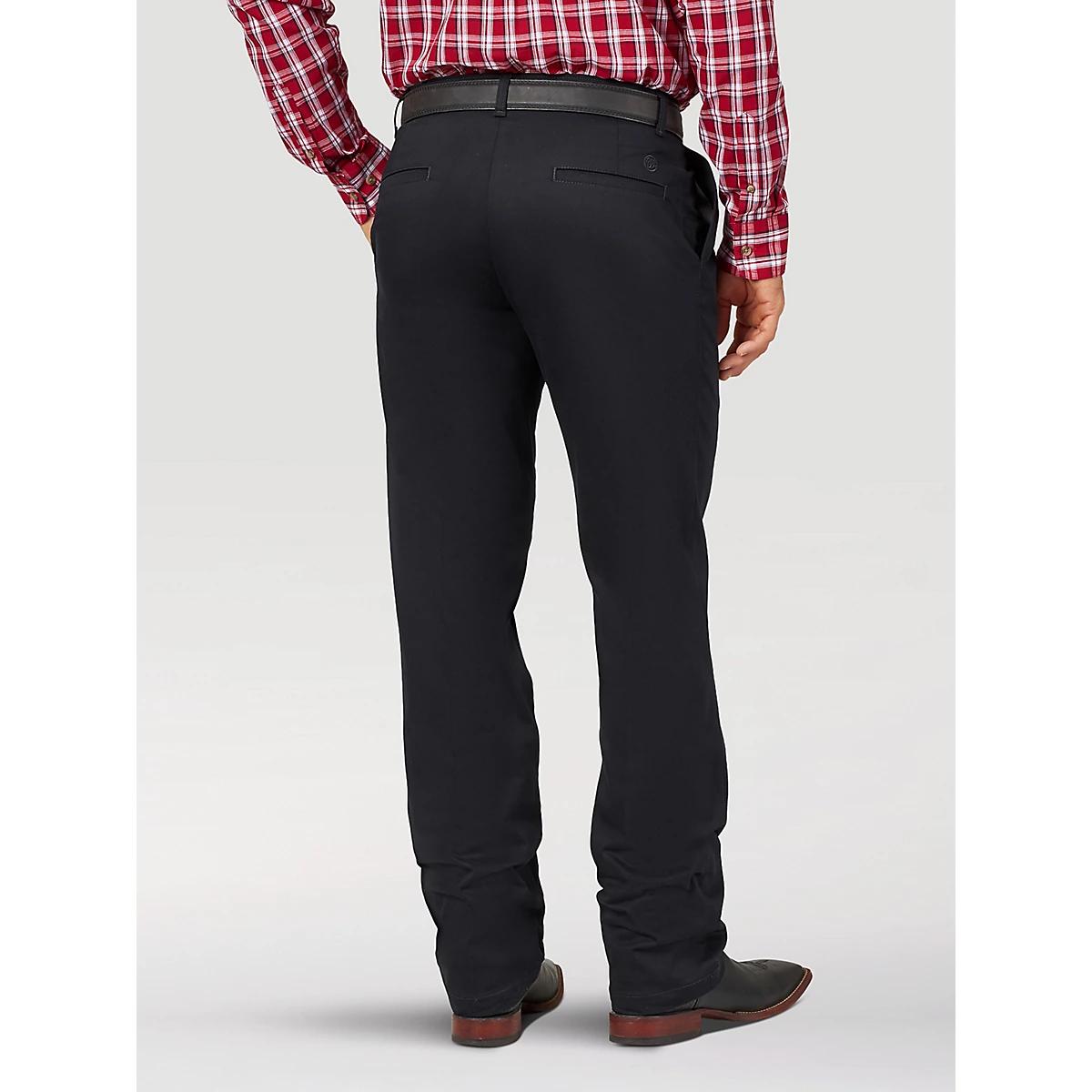 Men's Wrangler Casuals® Pleated Front Relaxed Fit Pants Product Image