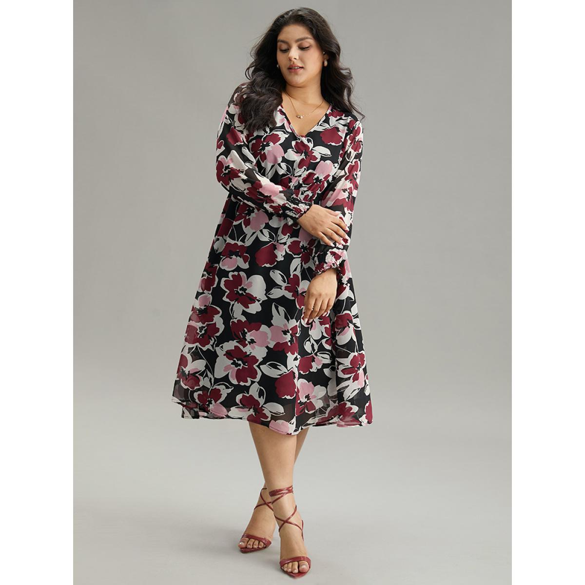 Plus Size Floral Print Chiffon Shirred Elastic Cuffs Dress Black Women Elegant Printed V-neck Long Sleeve Curvy Midi Dress BloomChic 30/6X Product Image