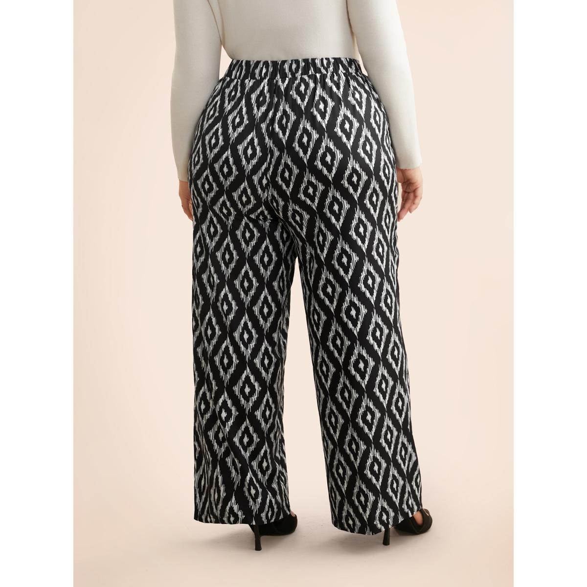 Plus Size Geometric Mid Rise Pocket Pants Women Black At the Office Wide Leg Mid Rise Office Pants BloomChic 30/6X Product Image
