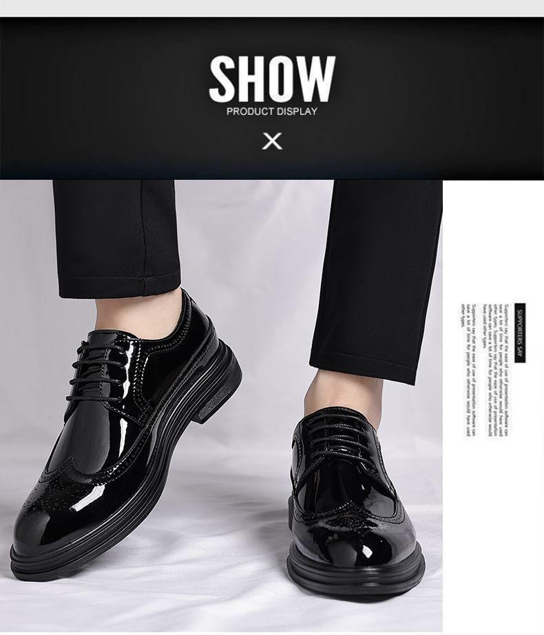 Lace-Up Wingtip Brogue Derby Shoes Product Image
