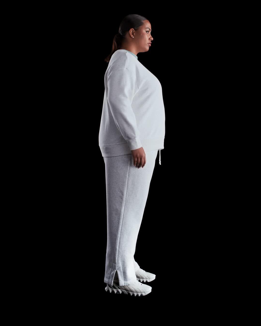 Womens Nike Sportswear Club Fleece Loose Crew-Neck Sweatshirt (Plus Size) | HV2328-051 Product Image