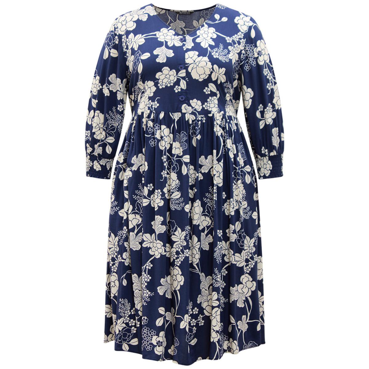 Plus Size Supersoft Essentials Silhouette Floral Print Pocket Dress Navy Women Resort Gathered V-neck Elbow-length sleeve Curvy Midi Dress BloomChic 26/4X Product Image