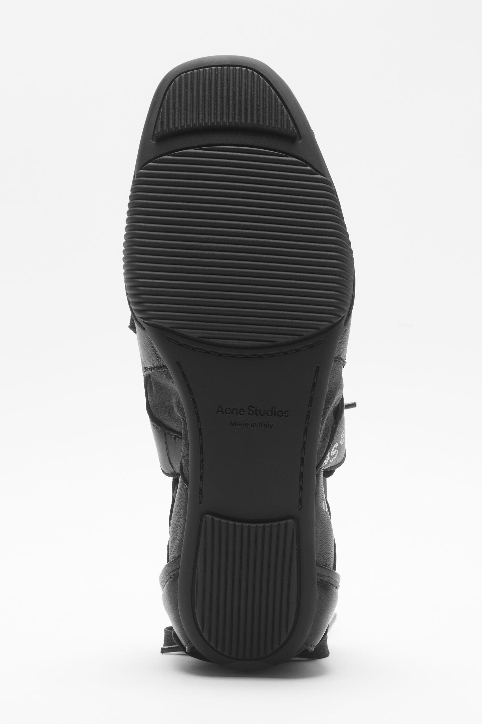 Leather lace-up shoes Product Image