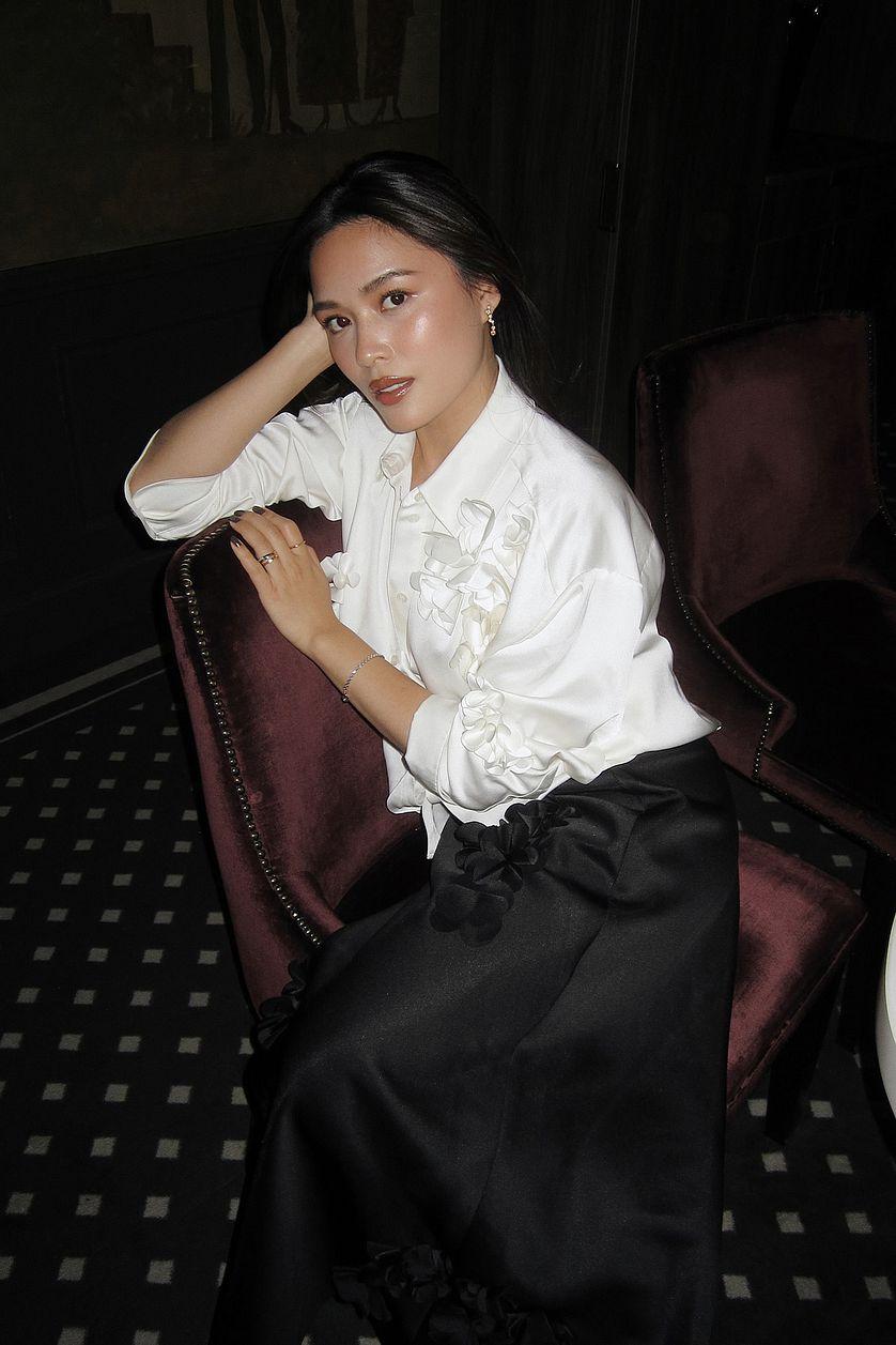 Flower Embellishment Skirt Product Image