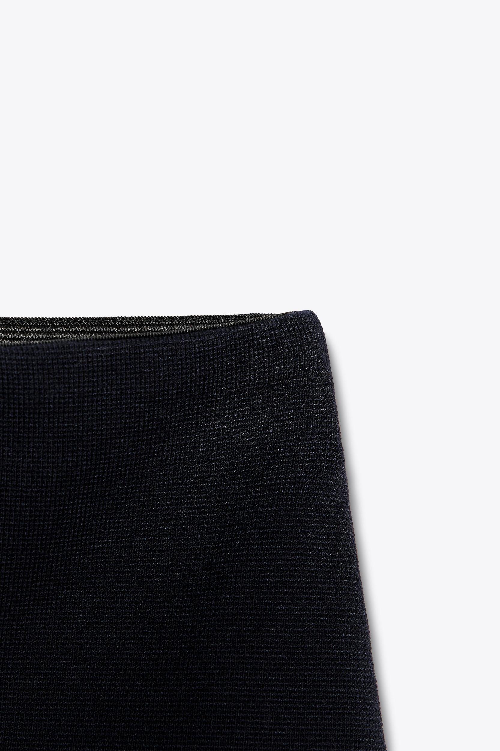 KNIT MINI SKIRT Product Image