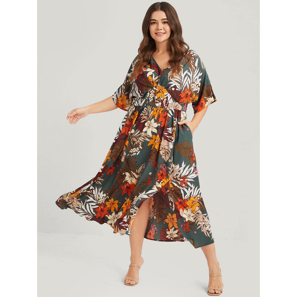 Plus Size Floral V Neck Split Pleated Pocket Maxi Dress DarkGreen Women Dating Pocket V-neck Short sleeve Curvy Long Dress BloomChic 28/5X Product Image