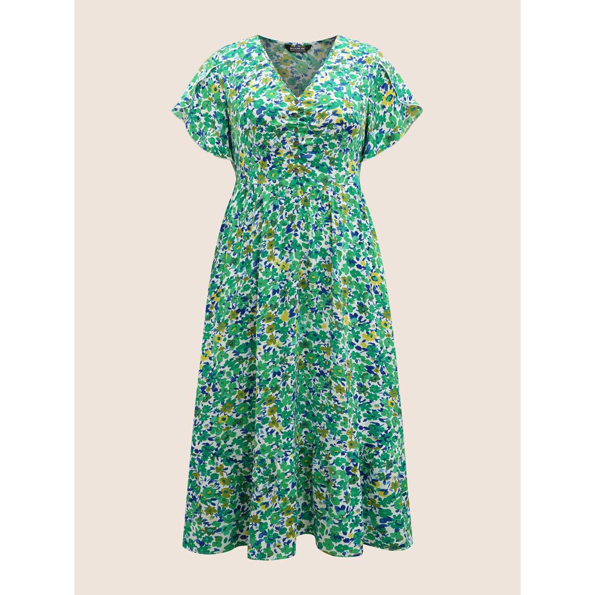 Plus Size Floral Button Detail Petal Sleeve Maxi Dress Malachitegreen Women Elegant Gathered V-neck Short sleeve Curvy BloomChic 14-16/1X Product Image