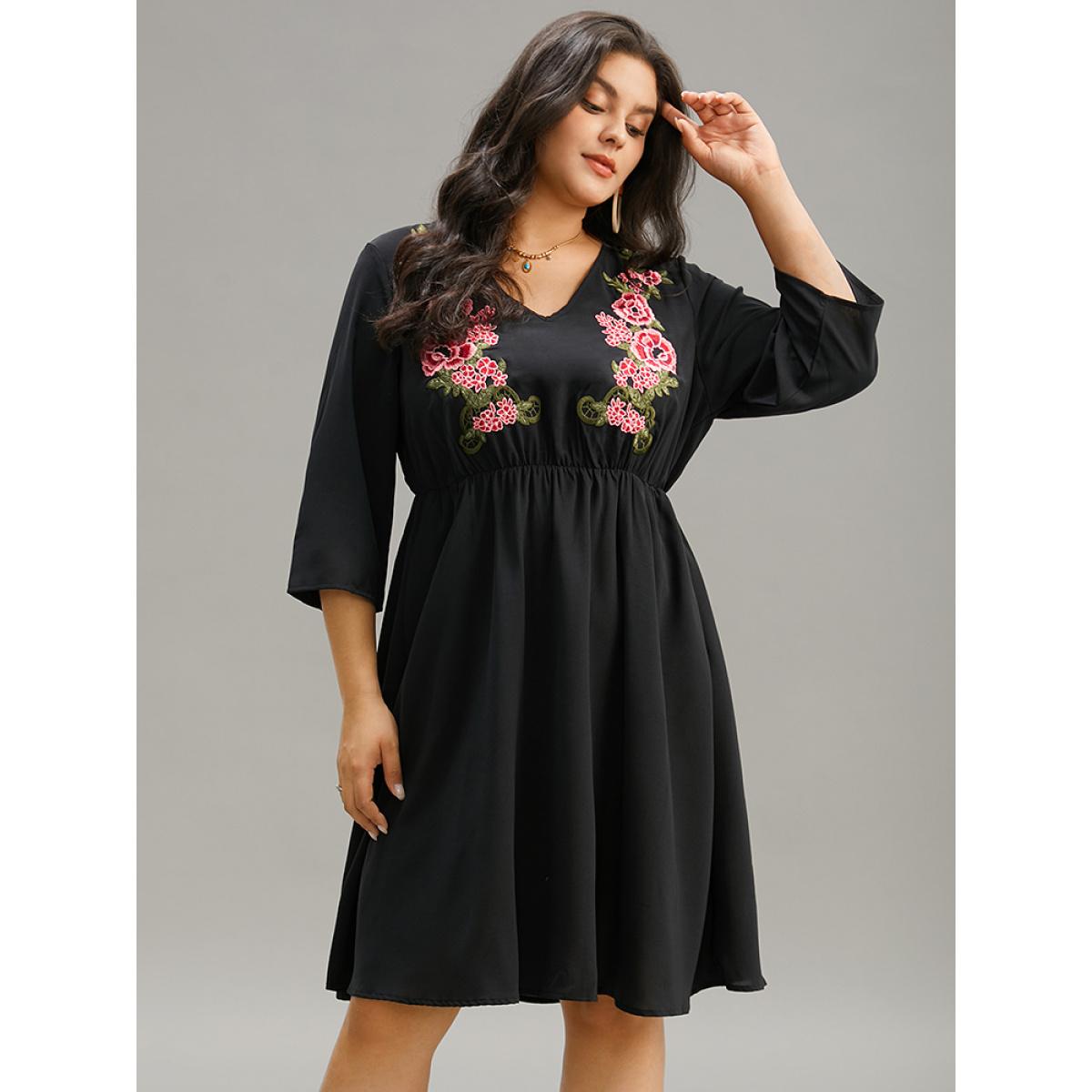 Plus Size Floral Embroidered Pocket V Neck Dress Black Women Vacation Embroidered V-neck Elbow-length sleeve Curvy Midi Dress BloomChic 14-16/1X Product Image