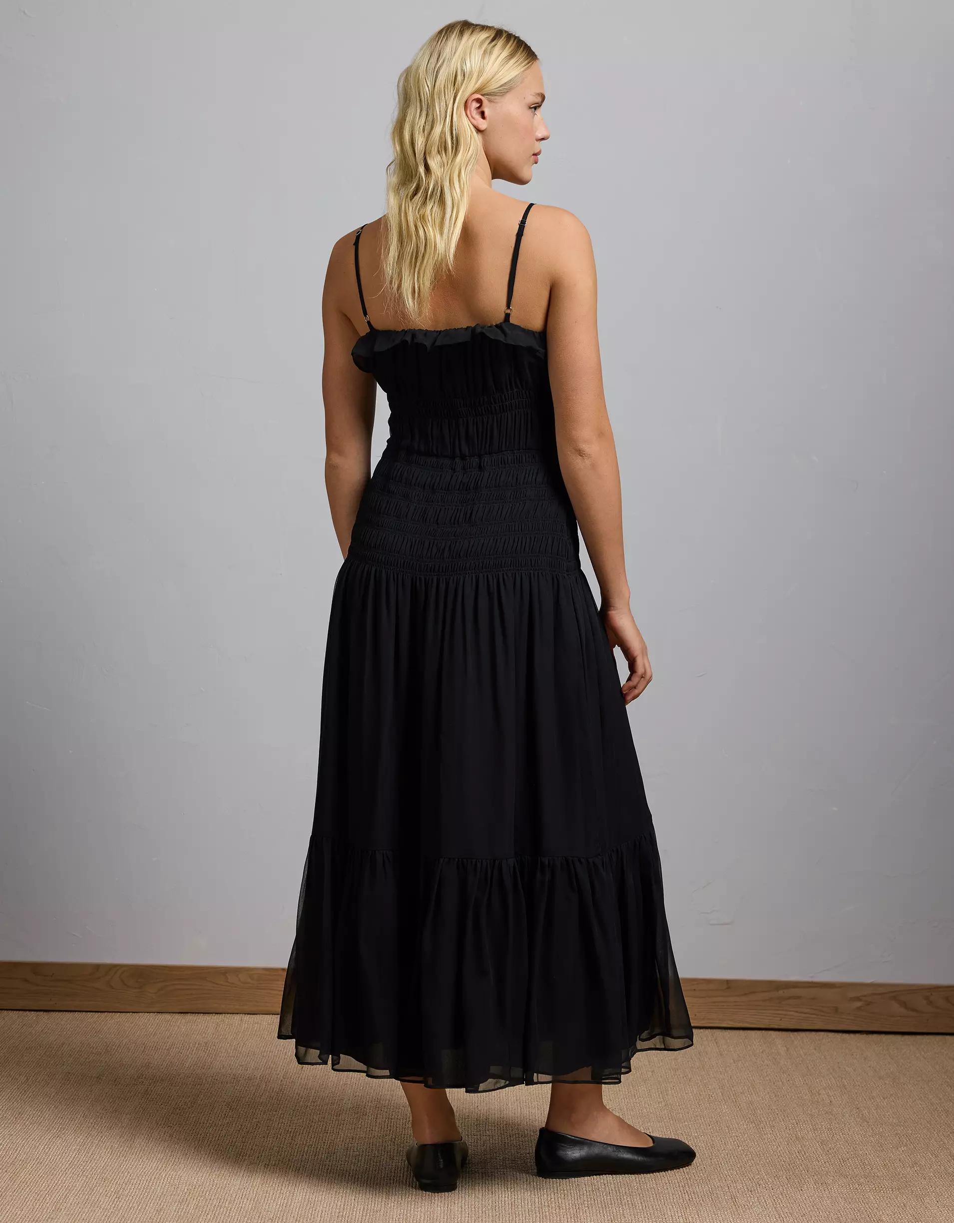 AE77 Premium Smocked Maxi Dress Product Image