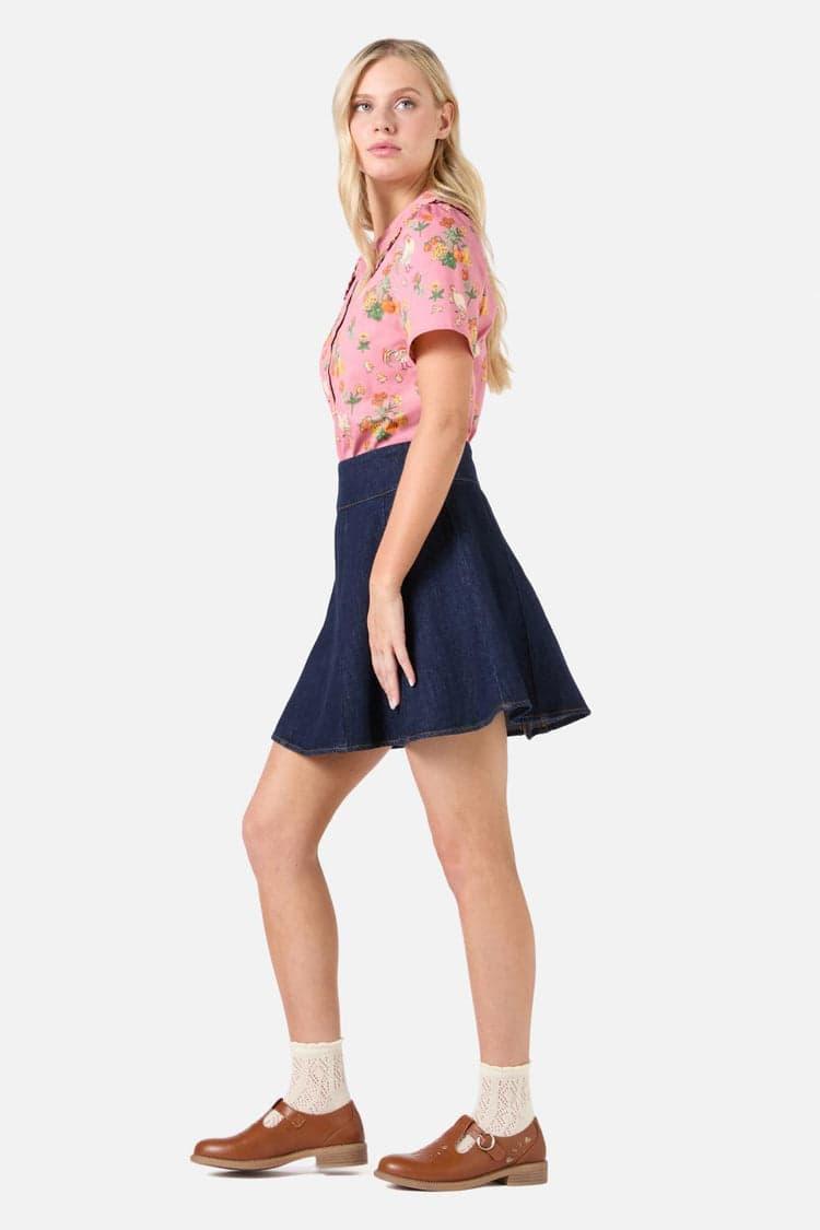 Chickens Short Sleeve Blouse Product Image