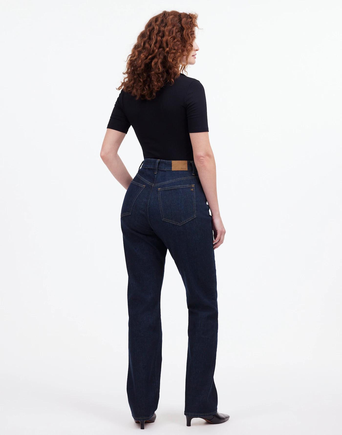The Curvy '90s Straight Jean Product Image