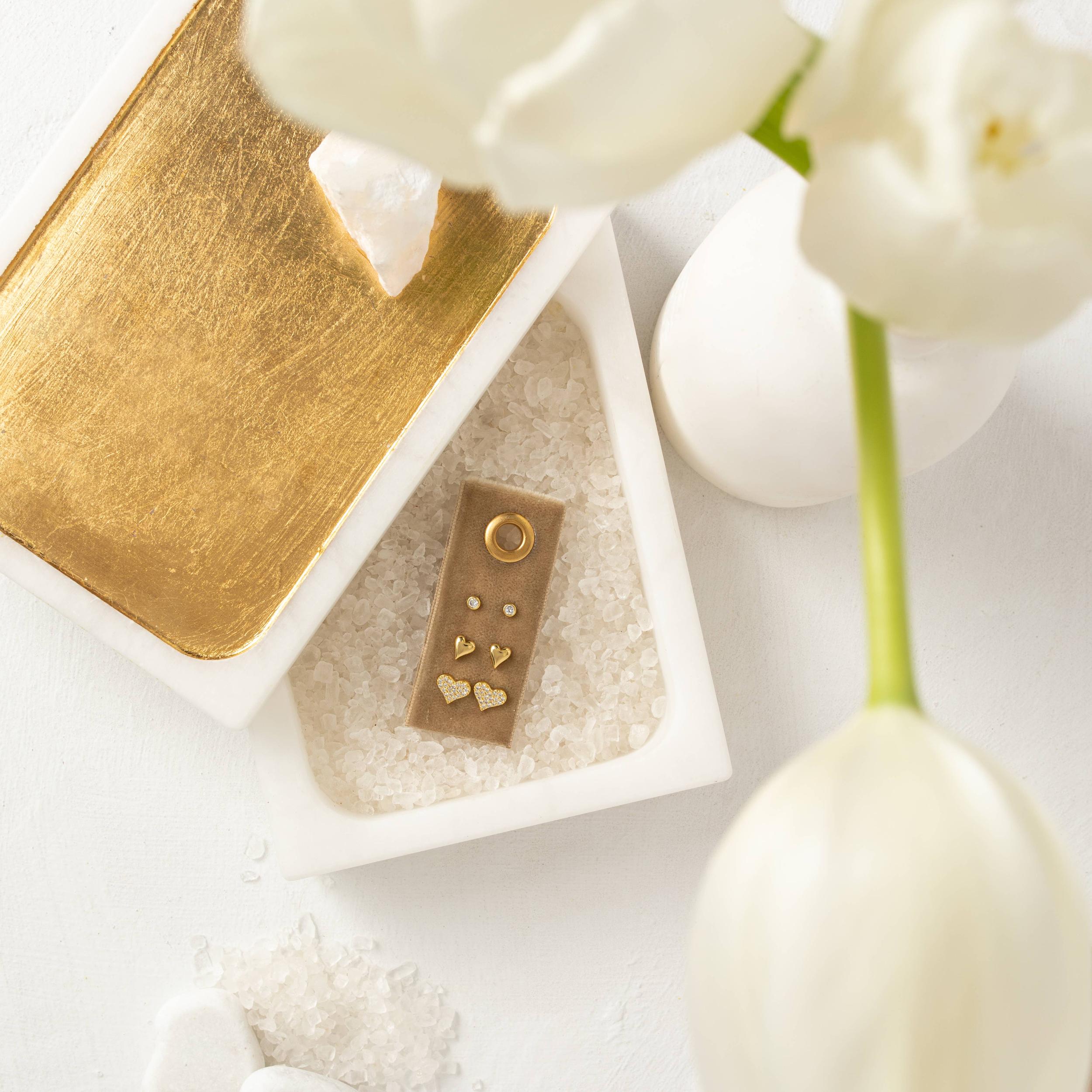 Heart Velvet Stud Gift Set Product Image