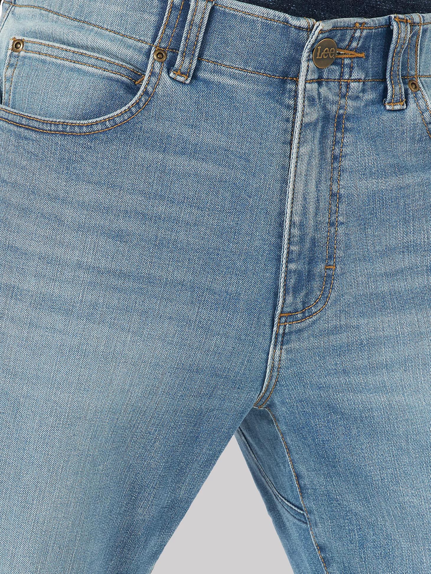 Men's Extreme Motion MVP Regular Straight Jean | Men's Jeans | Lee® Product Image