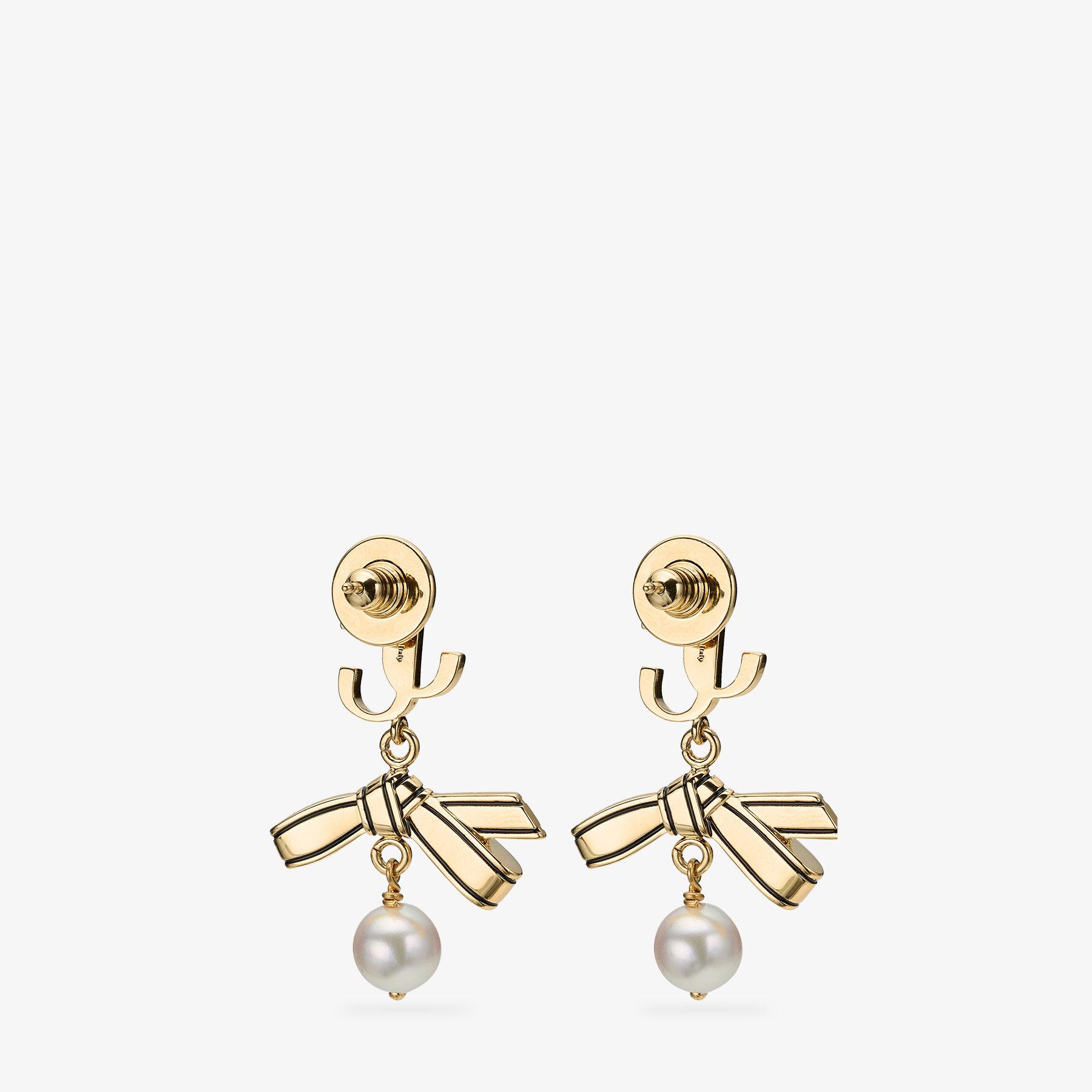 Ribbon Pearl Earring Product Image