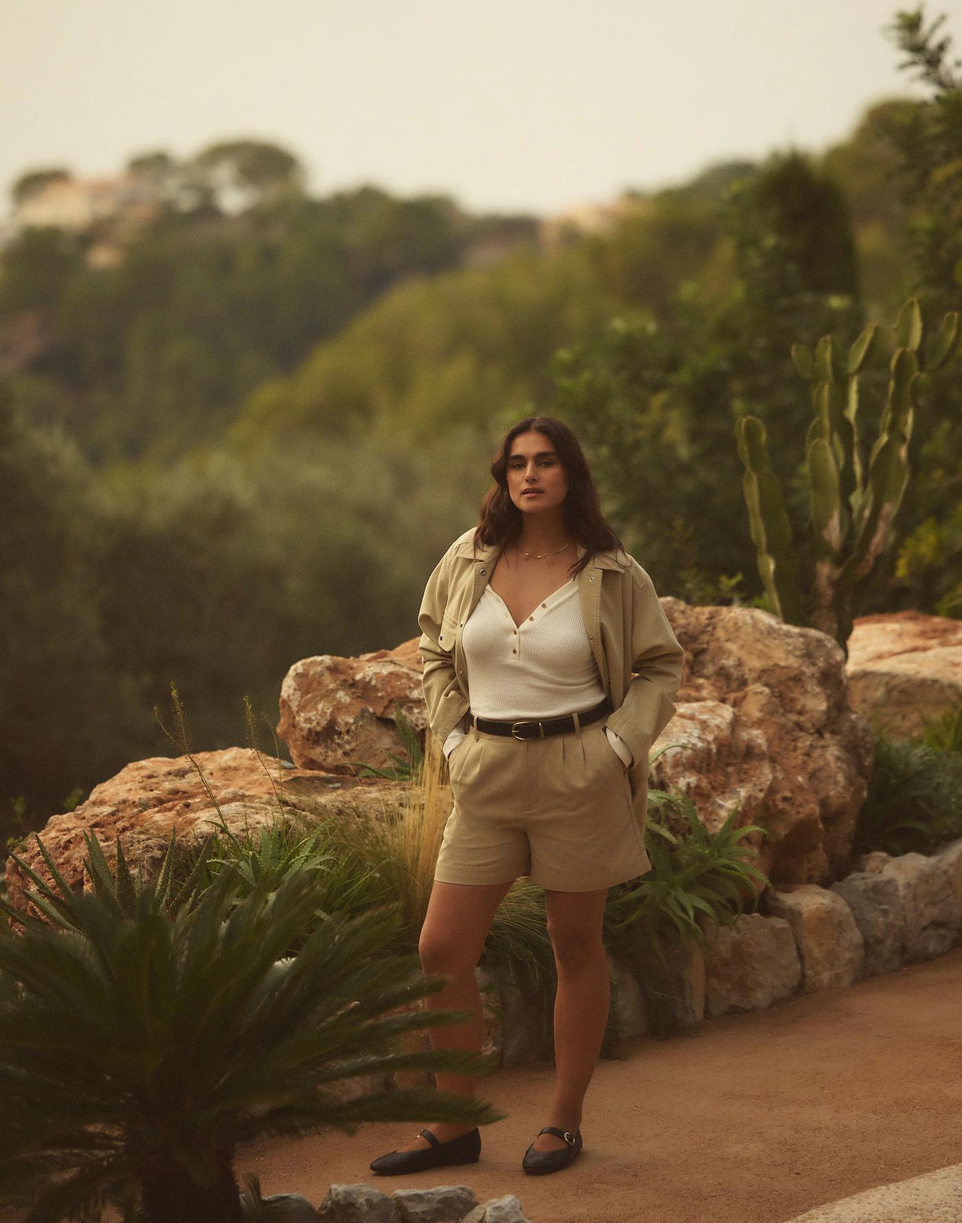 The Drapey Twill Pleated Short Product Image