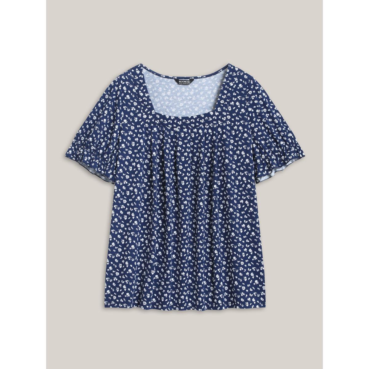 Plus Size Ditsy Floral Print Square-Neck T-Shirt Indigo Women Casual Pleated Natural Flowers Square Neck Everyday-Casual T-shirts BloomChic 26/4X Product Image