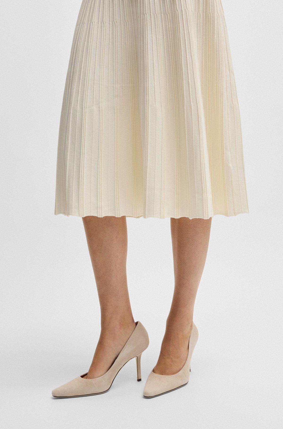 Suede pumps with GAIT-TECH® insole Product Image