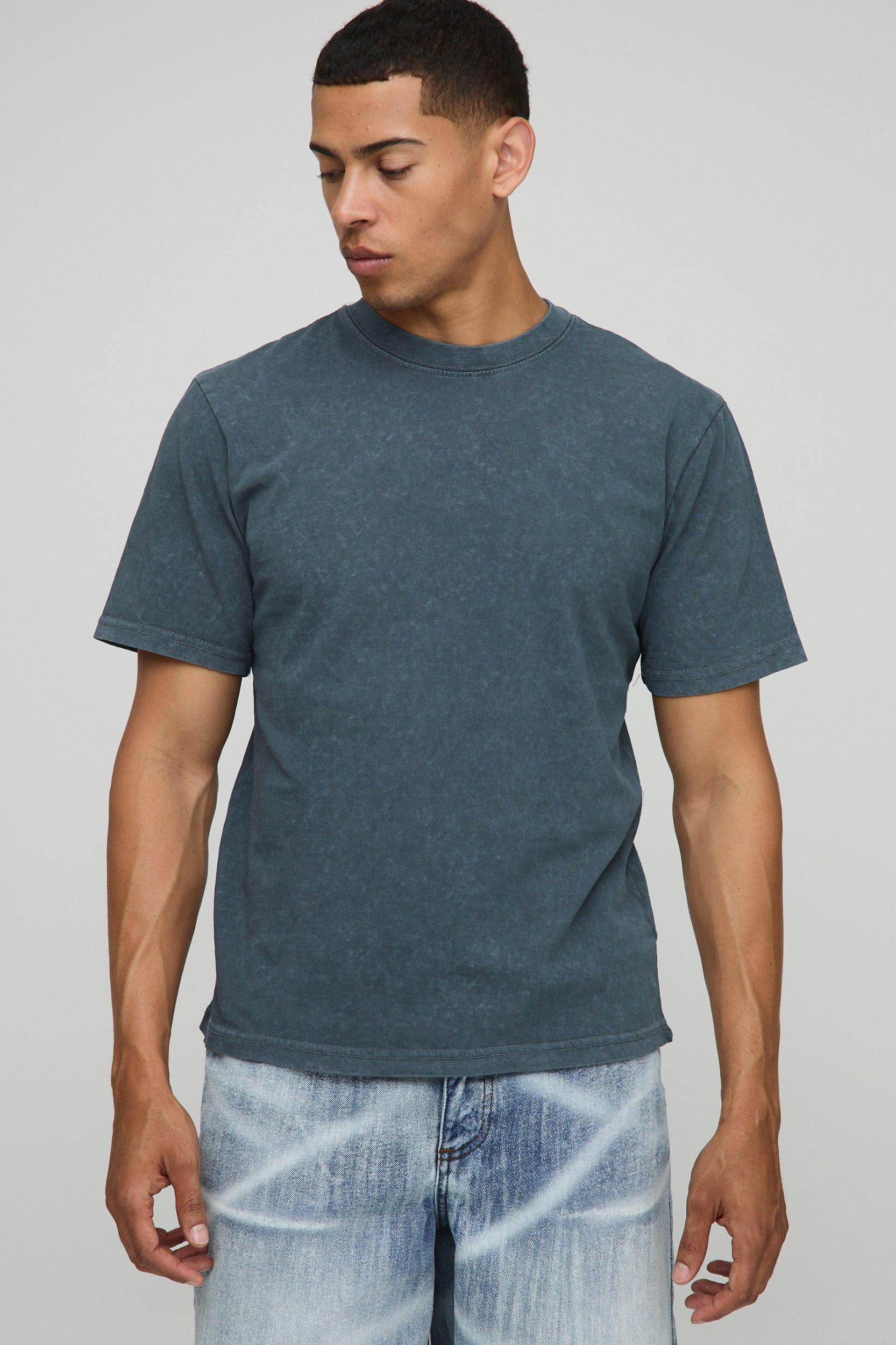 Regular Fit Washed T-Shirt | boohooMAN USA Product Image