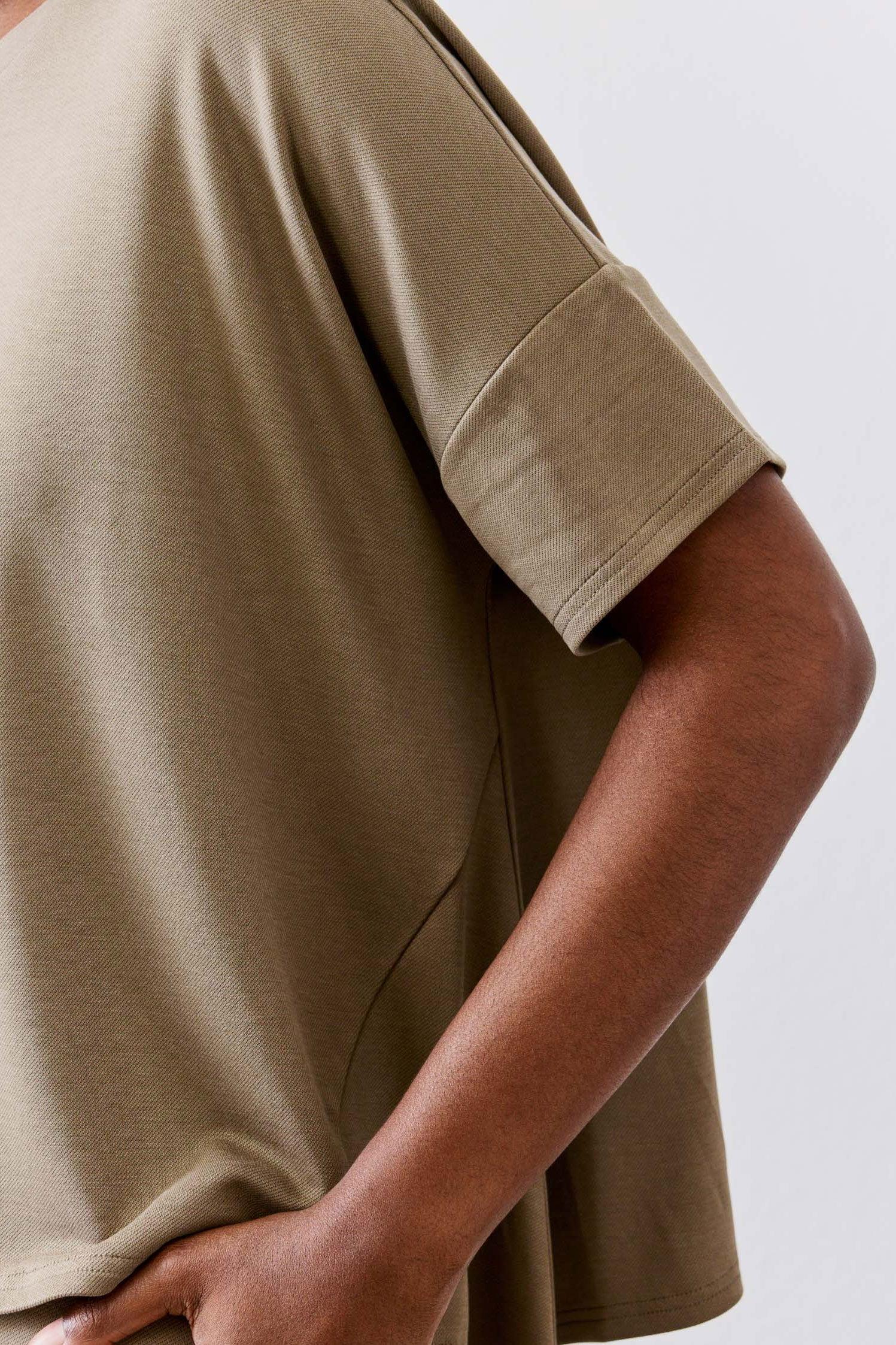 Ribbed Oversized Tee With Back Details Product Image