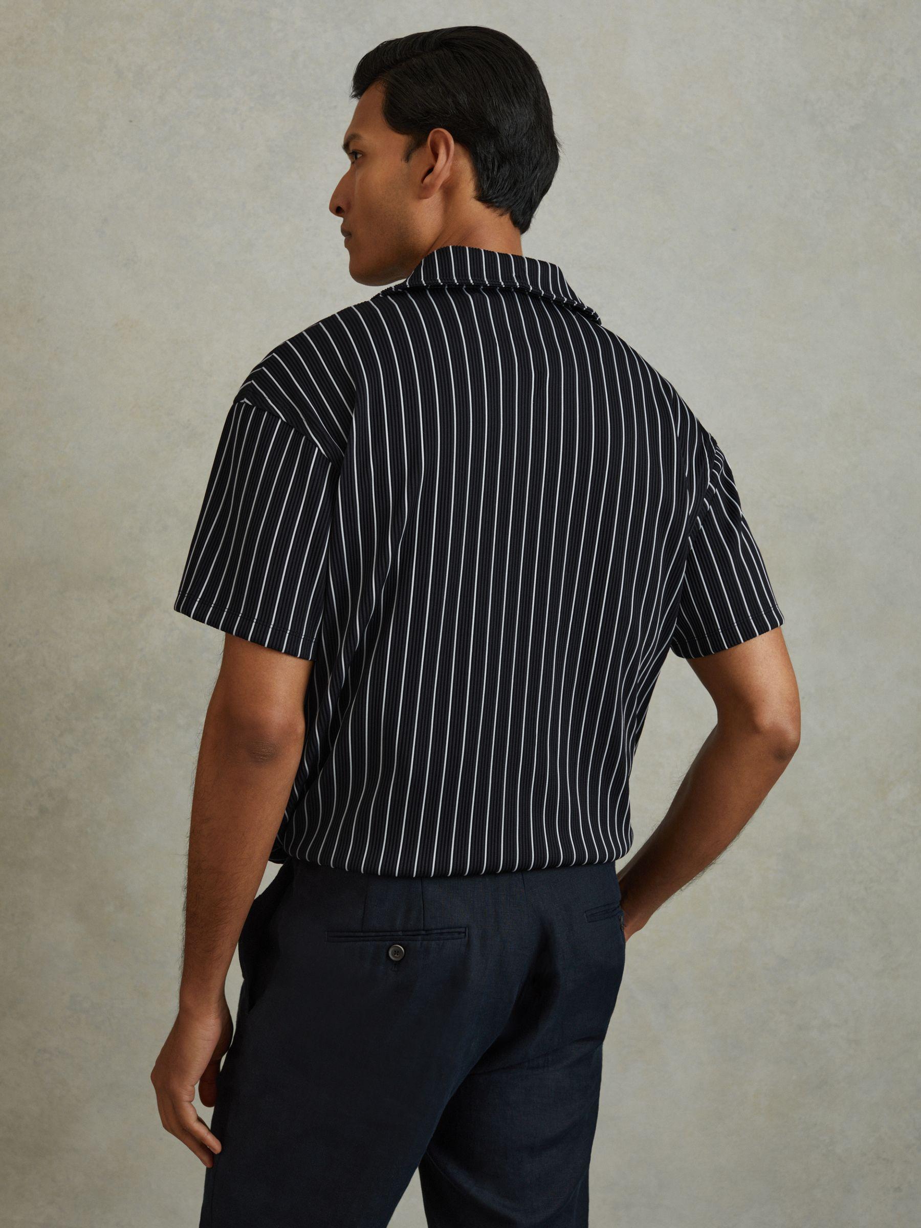 Ribbed Striped Cuban Collar Shirt in Navy/White Product Image