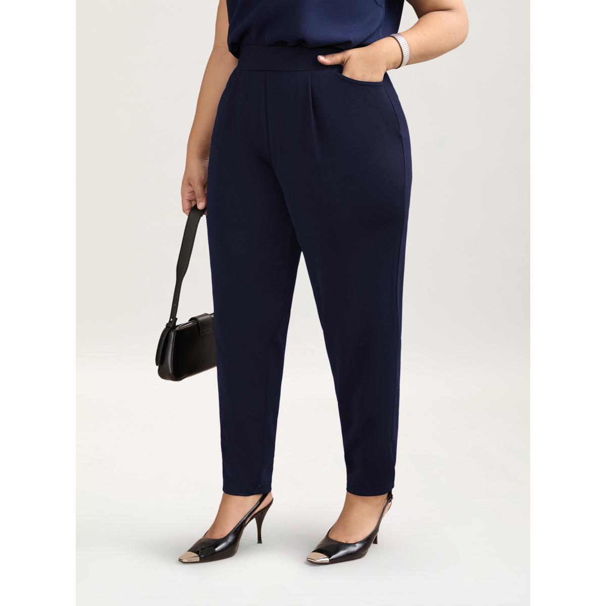 Plus Size Pleated Stretchy Waist Skinny-Fit Pants Women Black Office Bodycon Mid Rise Office Pants BloomChic 12/L Product Image