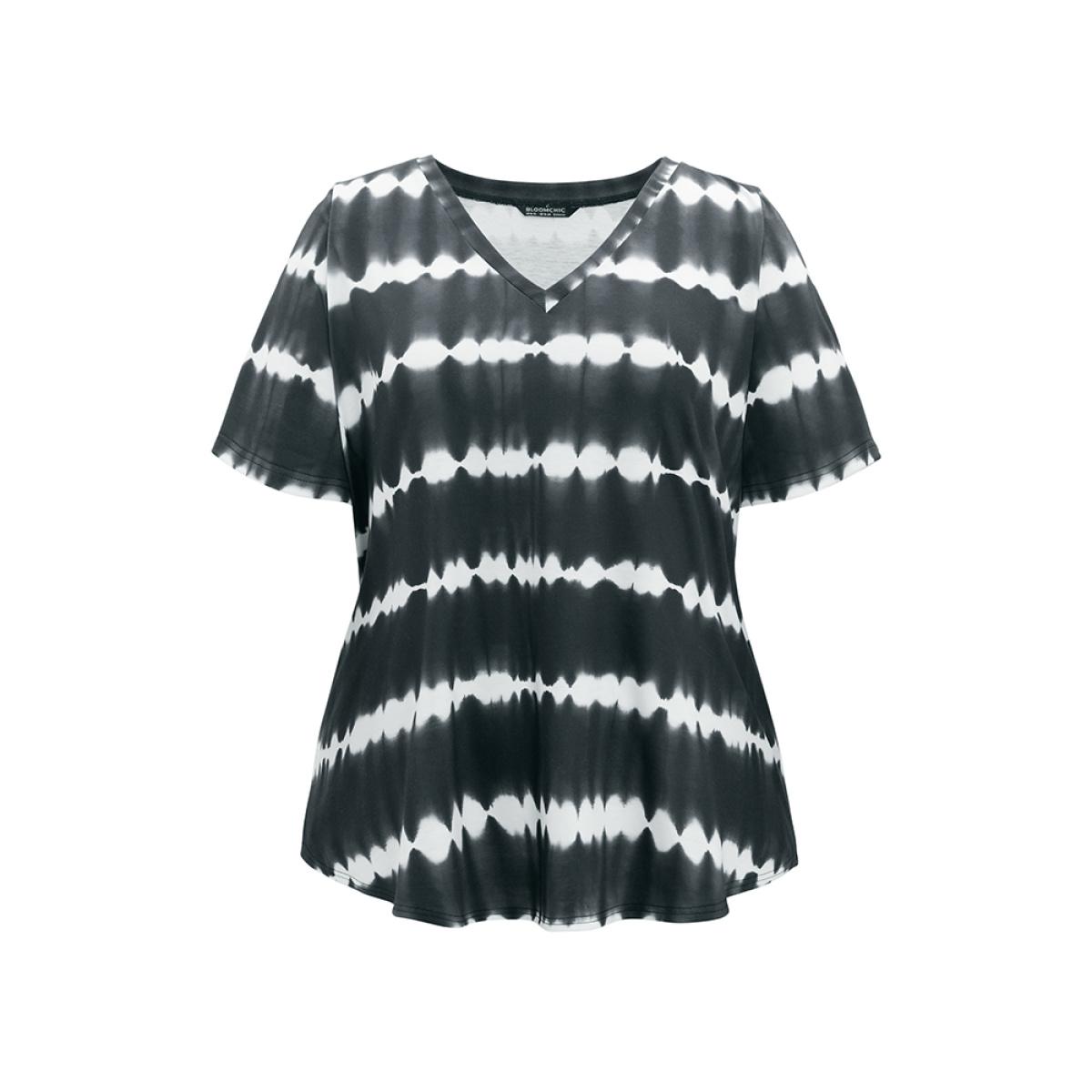 Plus Size Striped Tie Dye Curved Hem T-shirt Black Women Casual Arc Hem Ombre V-neck Dailywear T-shirts BloomChic 26/4X Product Image