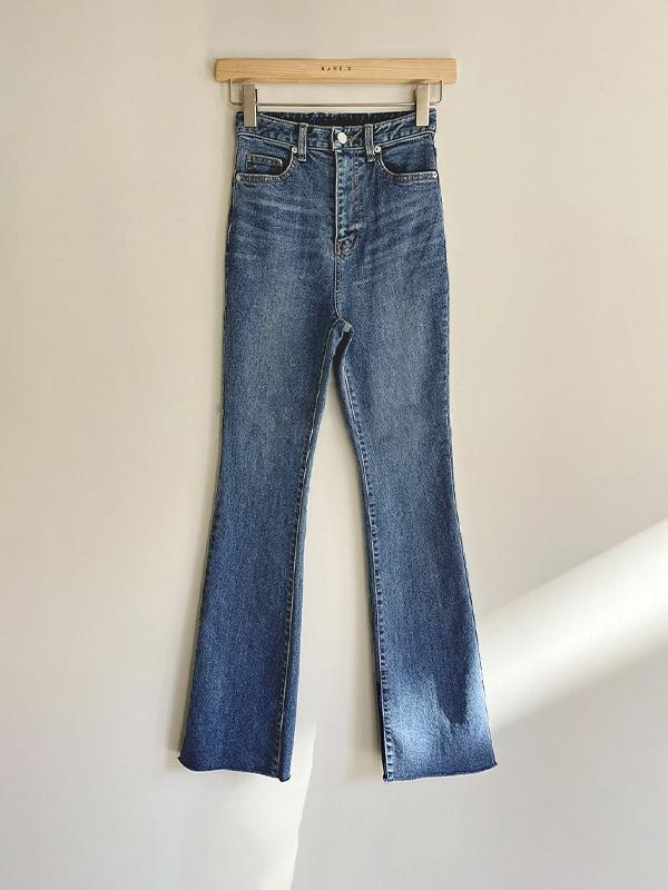Vintage High Rise Elastic Flared Slim Jeans Product Image