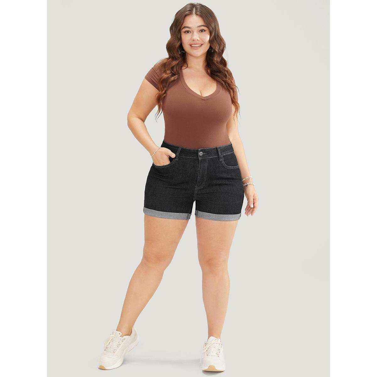 Plus Size Skinny Very Stretchy Dark Wash Cuffed Hem Denim Shorts Women Black High stretch Dailywear Pocket Casual Denim Shorts BloomChic 10/M Product Image