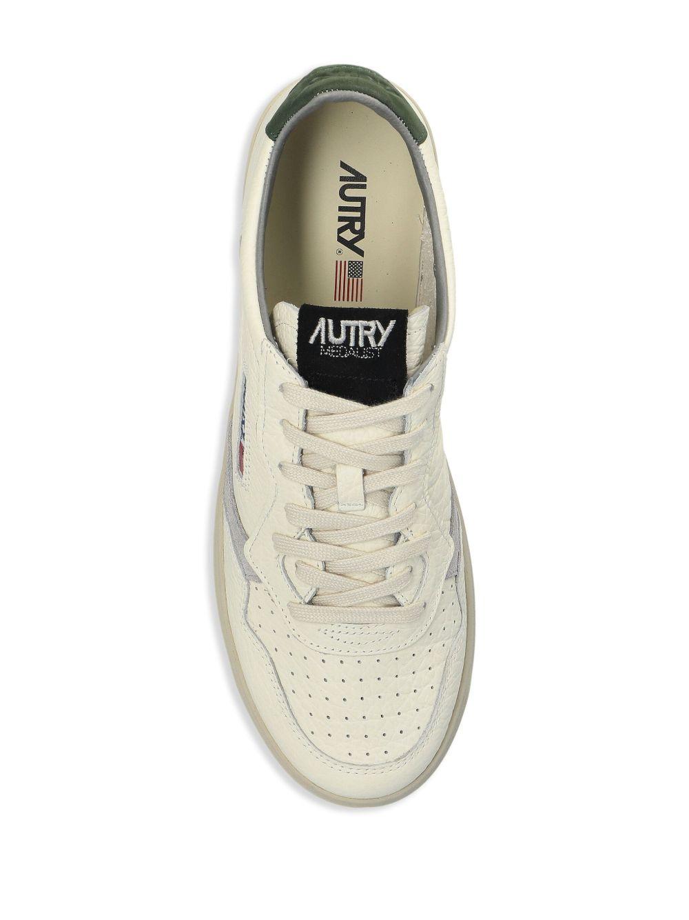 logo sneakers Product Image
