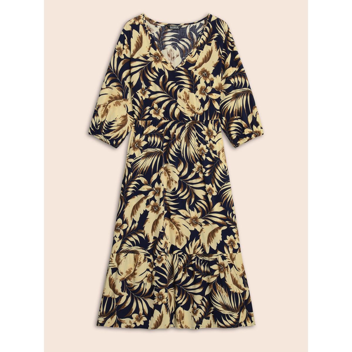 Plus Size Tropical Print Stretchy-Waist Pockets Midi Dress DarkBlue Women Resort Non V-neck Elbow-length sleeve Curvy BloomChic 10/M Product Image