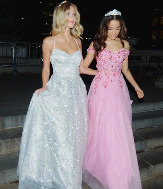 Blondie Nites Caviar Floral Glitter Pinch Lace-Up Back Ballgown Dress Product Image
