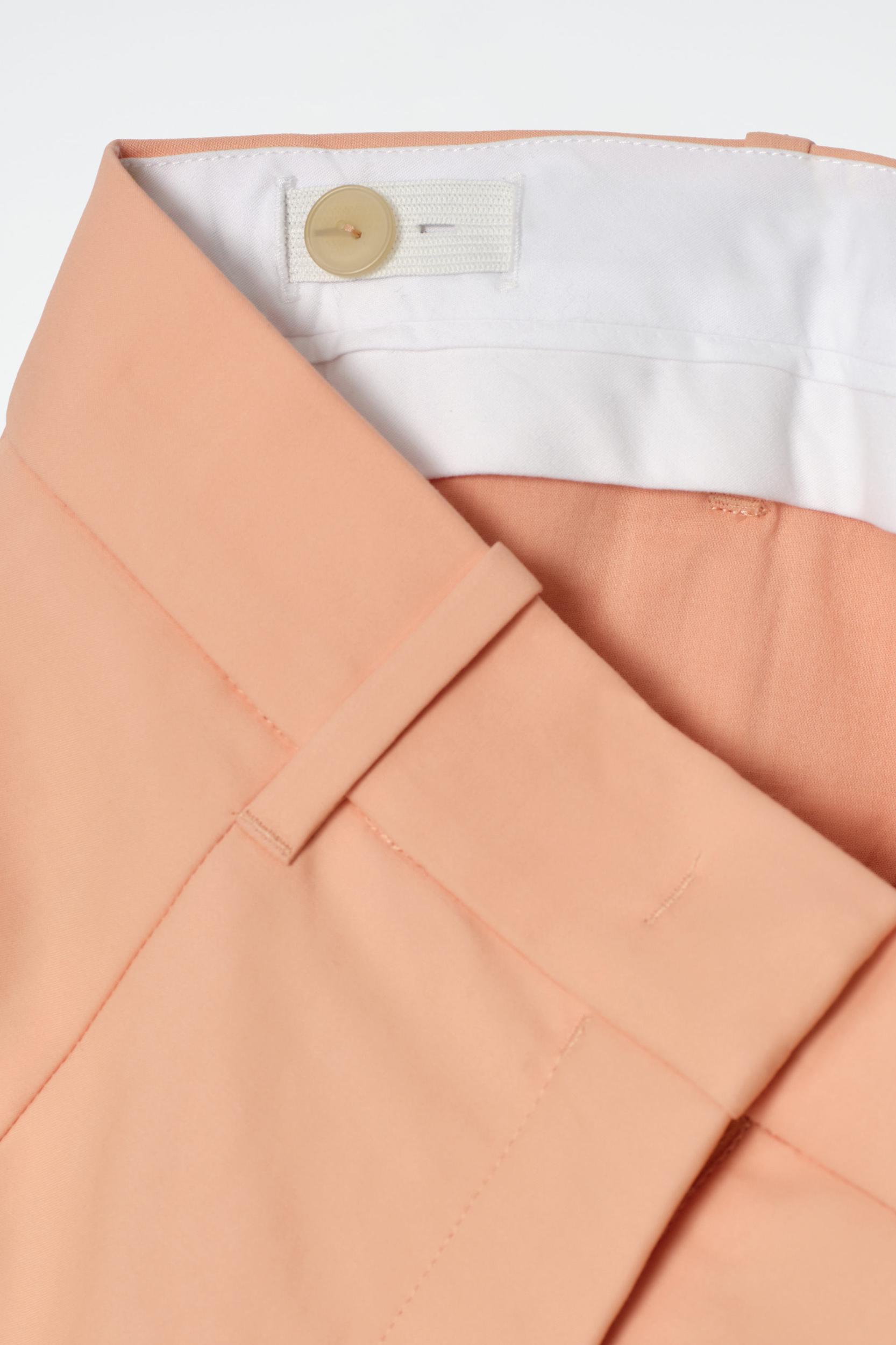 TAILORED WIDE-LEG SHORTS Product Image