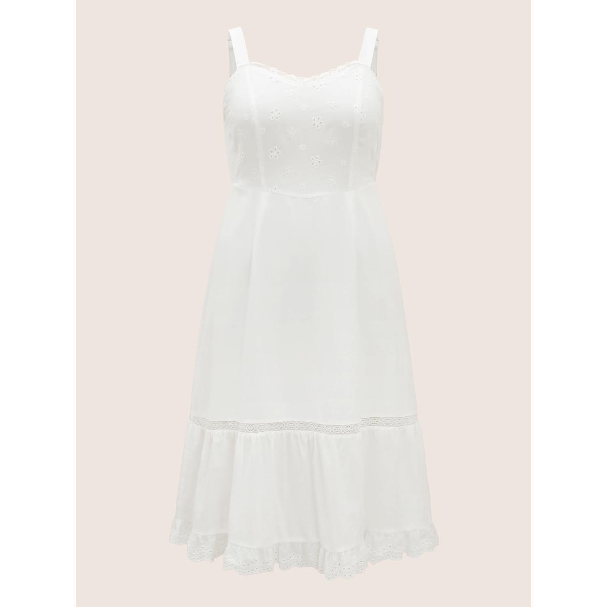 Plus Size Broderie Anglaise Patchwork Lace Trim Cami Dress Opticwhite Women Elegant Woven ribbon&lace trim Heart neckline Sleeveless Curvy BloomChic 10/M Product Image