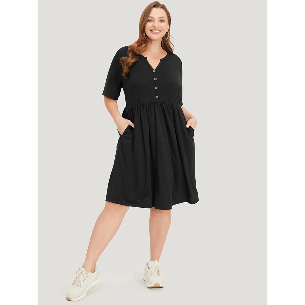 Plus Size Solid Notched Pocket Flutter Hem Dress Black Women Casual Elastic Waist Notched collar Short sleeve Curvy Midi Dress BloomChic 28/5X Product Image