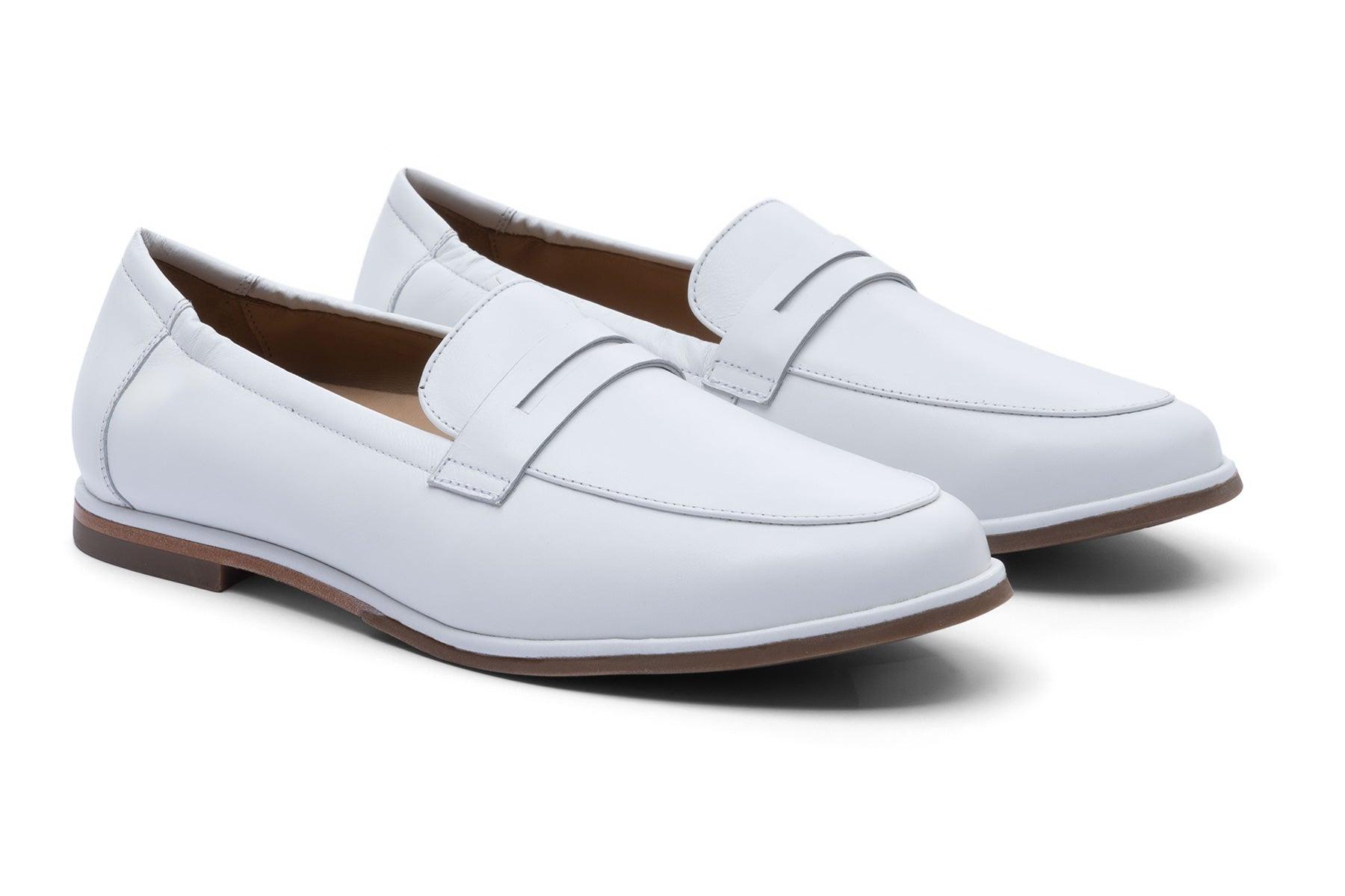 Strada Loafer Female Product Image