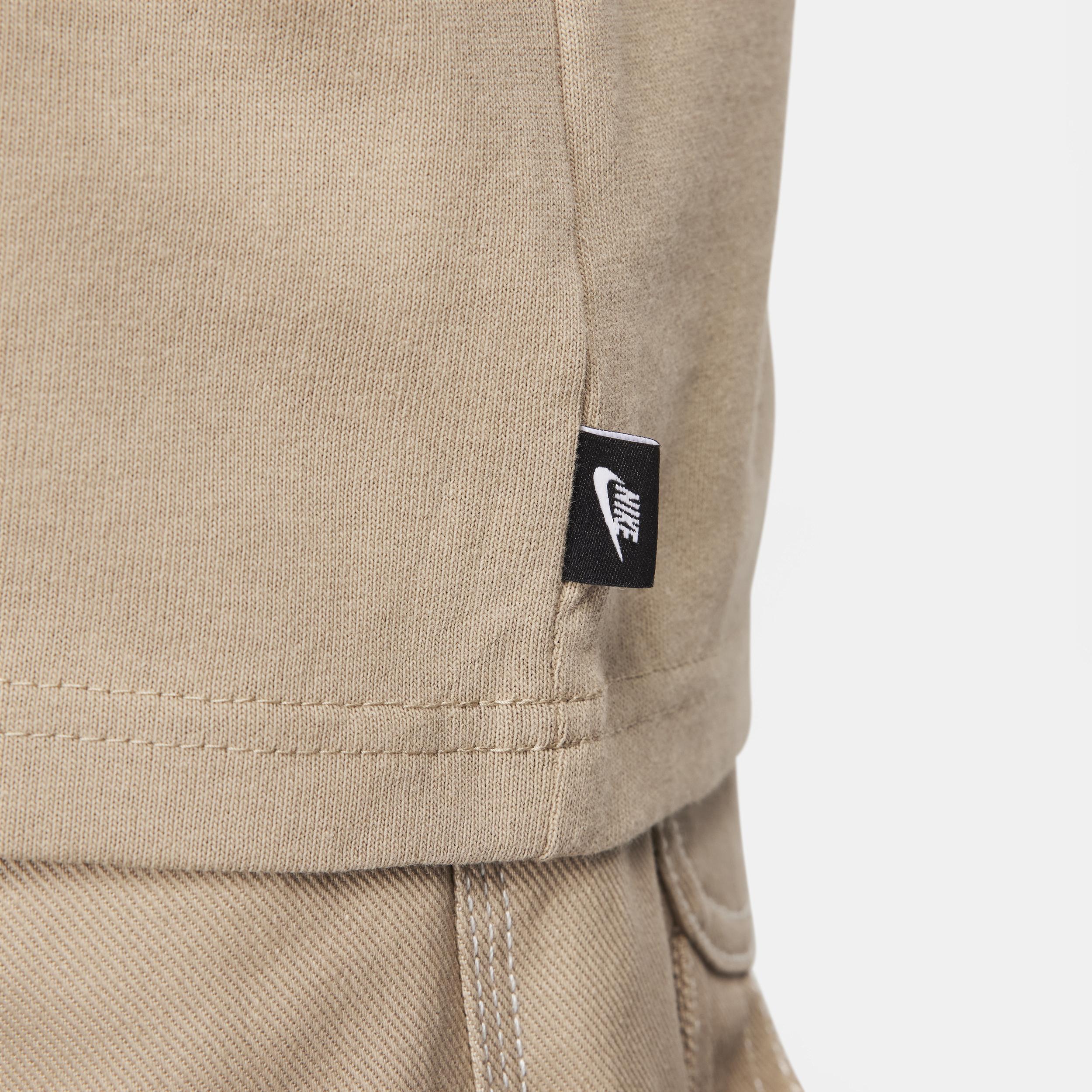 Nike Sportswear Premium Essentials Men's T-Shirt Product Image