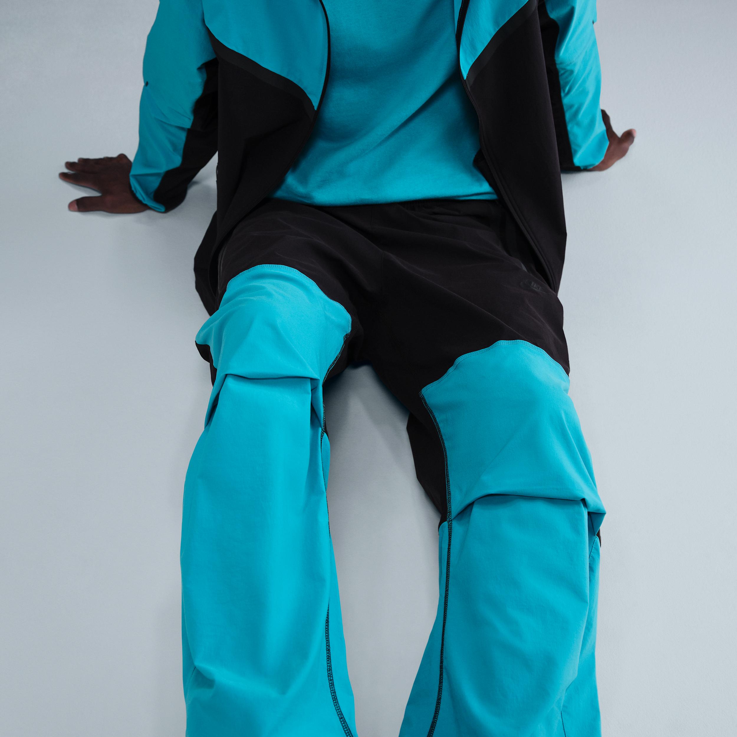 Nike Mens Tech Woven Oversized Pants | HM7158-345 Product Image