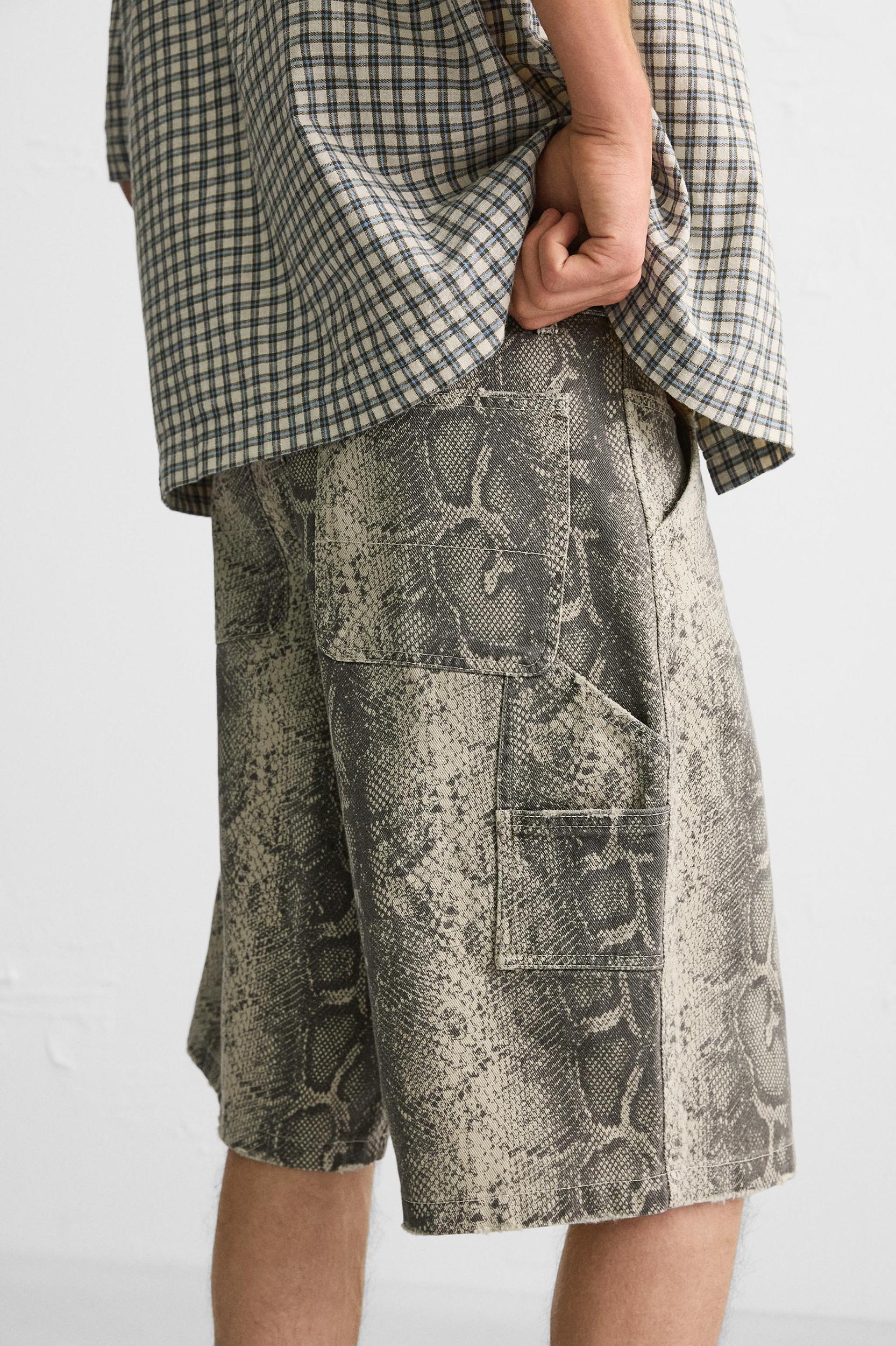 ANIMAL PRINT CARPENTER POCKET SHORTS Product Image