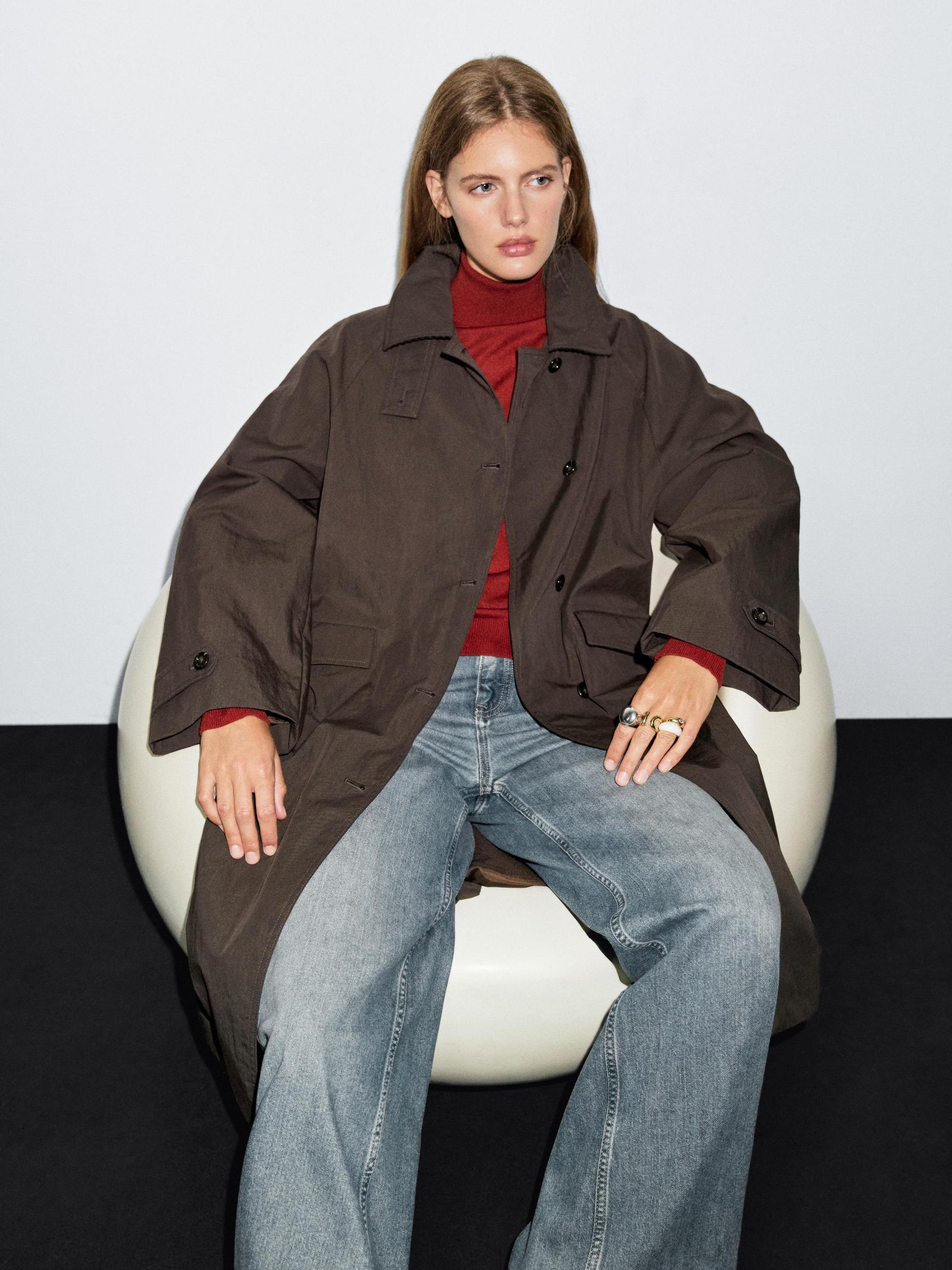 High-waist wide-leg jeans Product Image