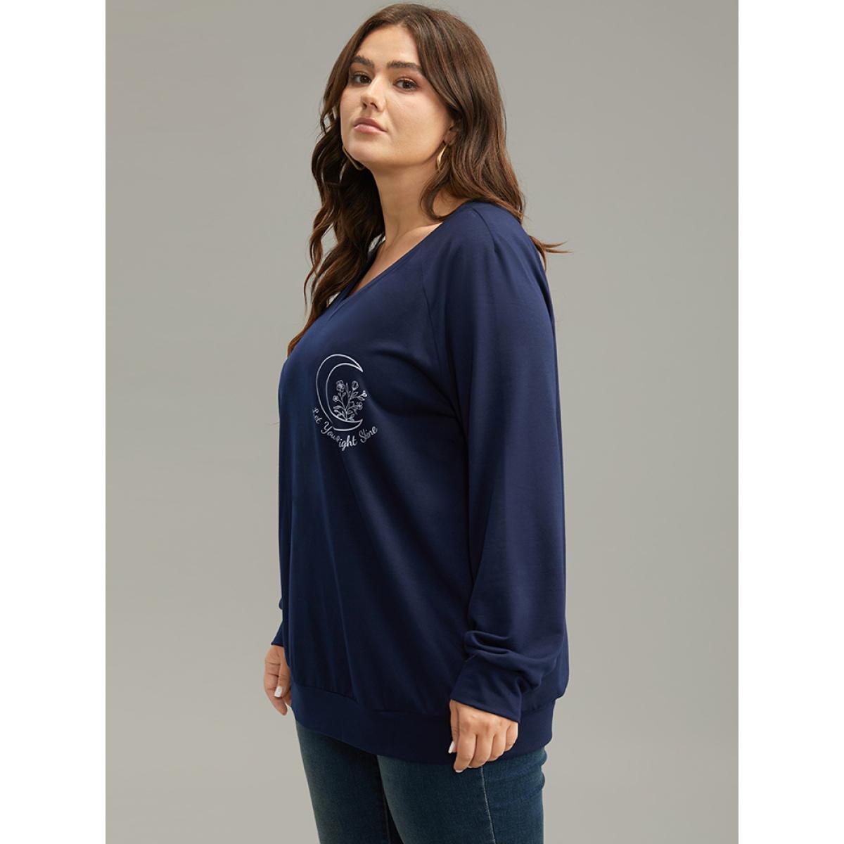 Plus Size Moon Print V Neck Raglan Sleeve Sweatshirt Women Indigo Casual Elastic cuffs Dailywear Sweatshirts BloomChic 12/L Product Image