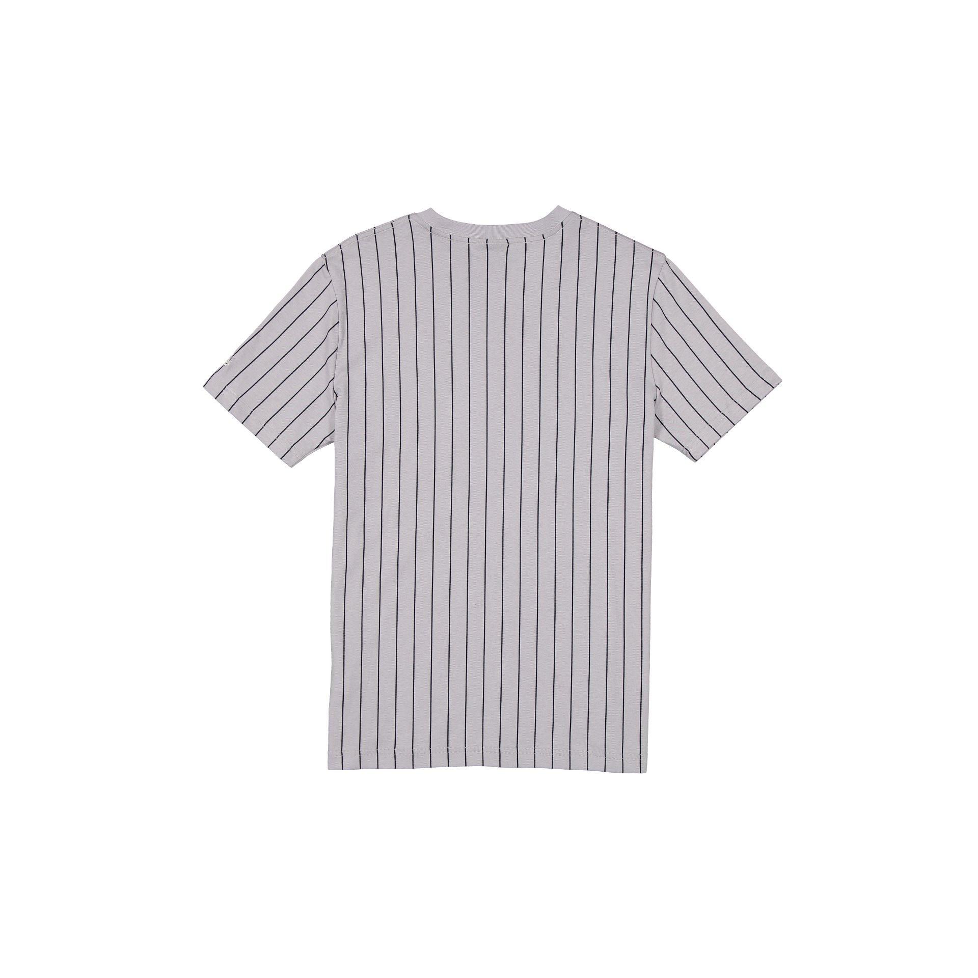 New York Yankees Throwback Pinstripe T-Shirt Male Product Image