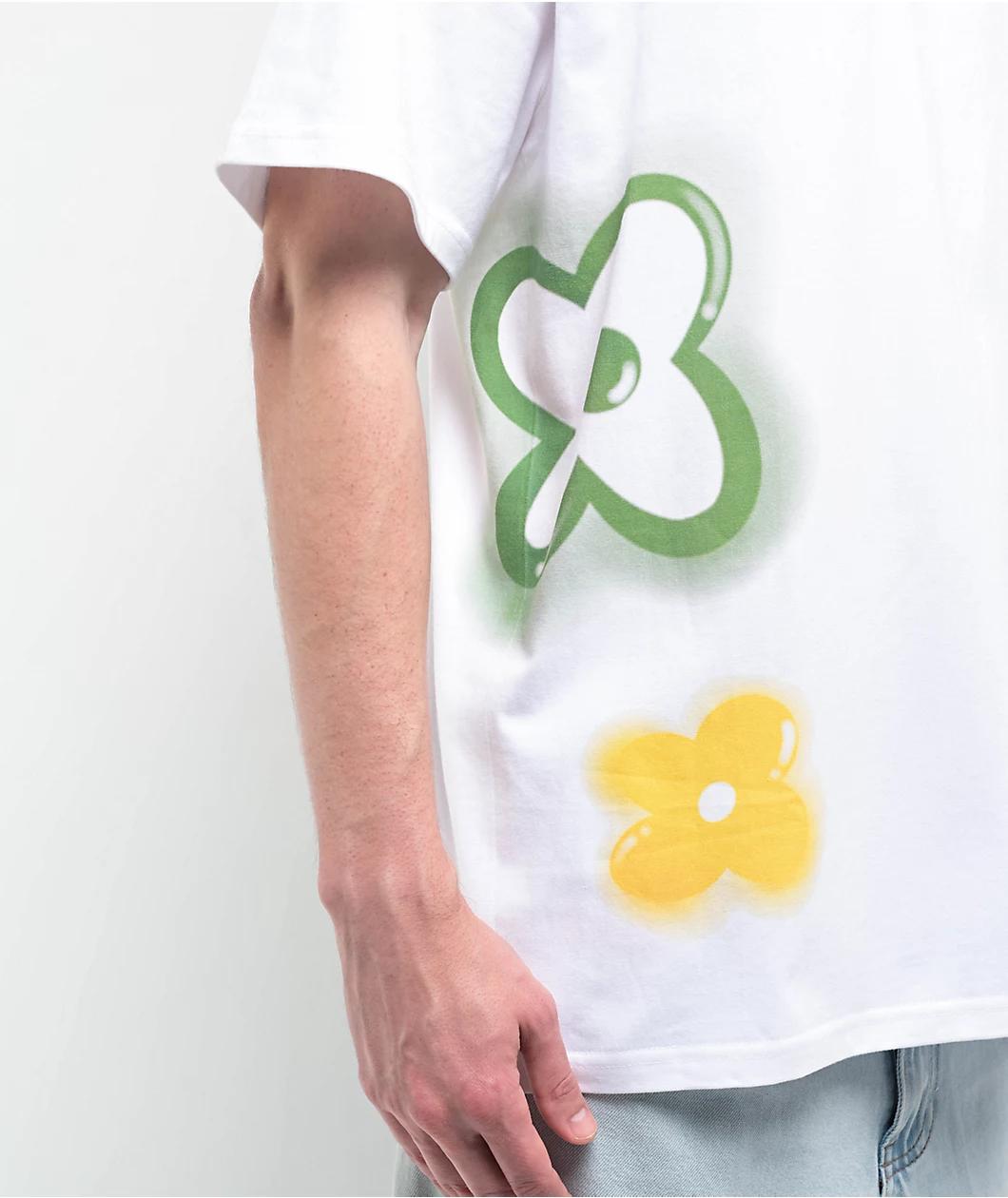 Wuuski Flower White T-Shirt Product Image