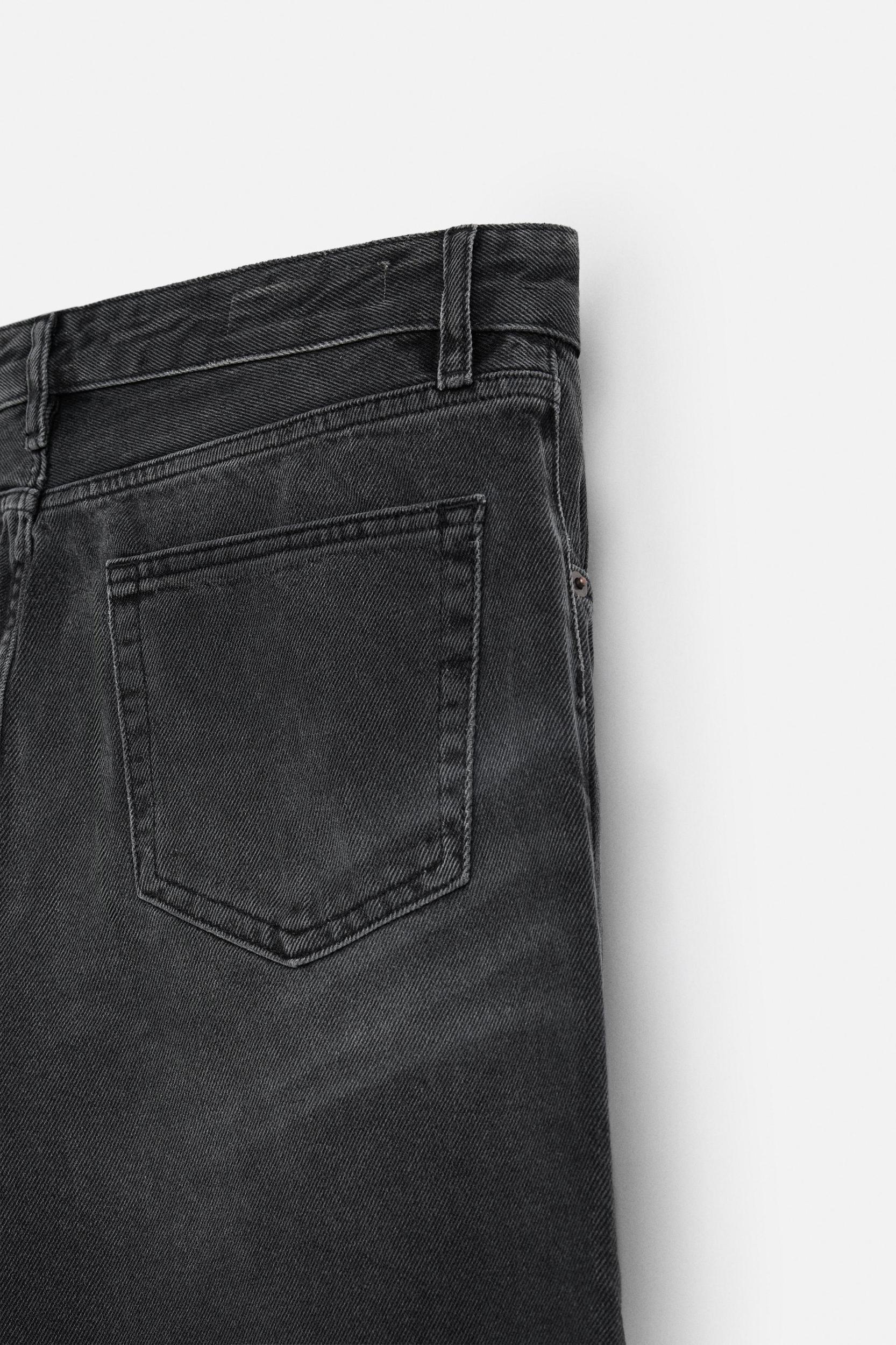 FLARE FIT JEANS Product Image