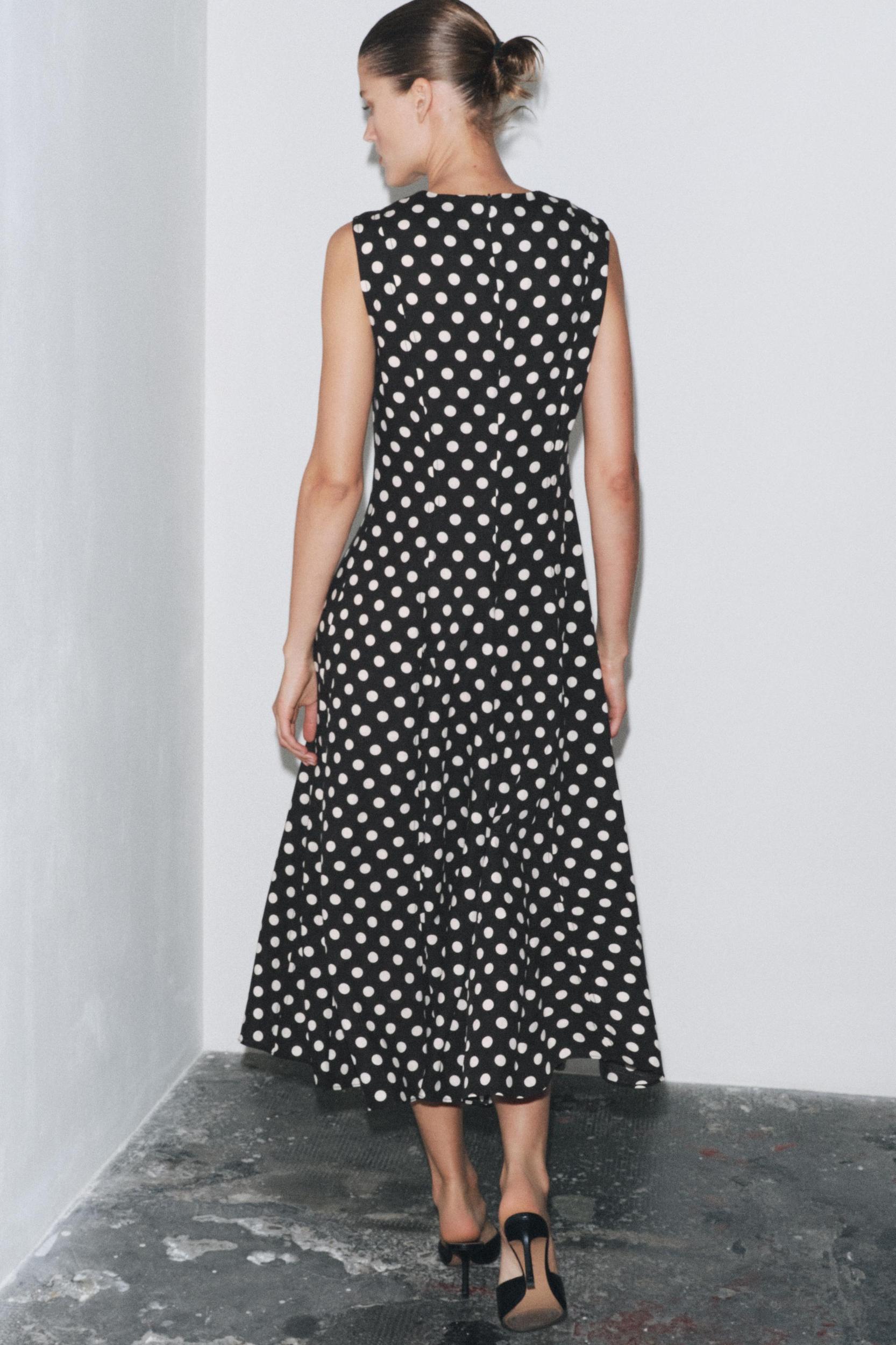 ZW COLLECTION SLEEVELESS MIDI DRESS Product Image
