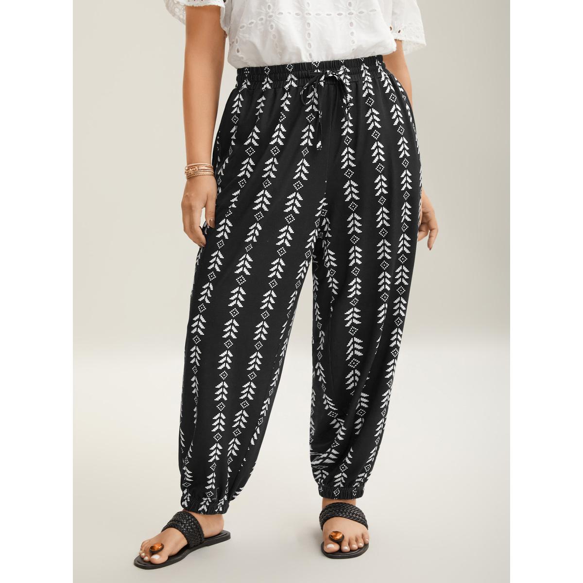 Plus Size Boho Geometric Print Stretchy Waist Pants Women Burgundy Leisure Mid Rise Casual Pants BloomChic 28/5X Product Image