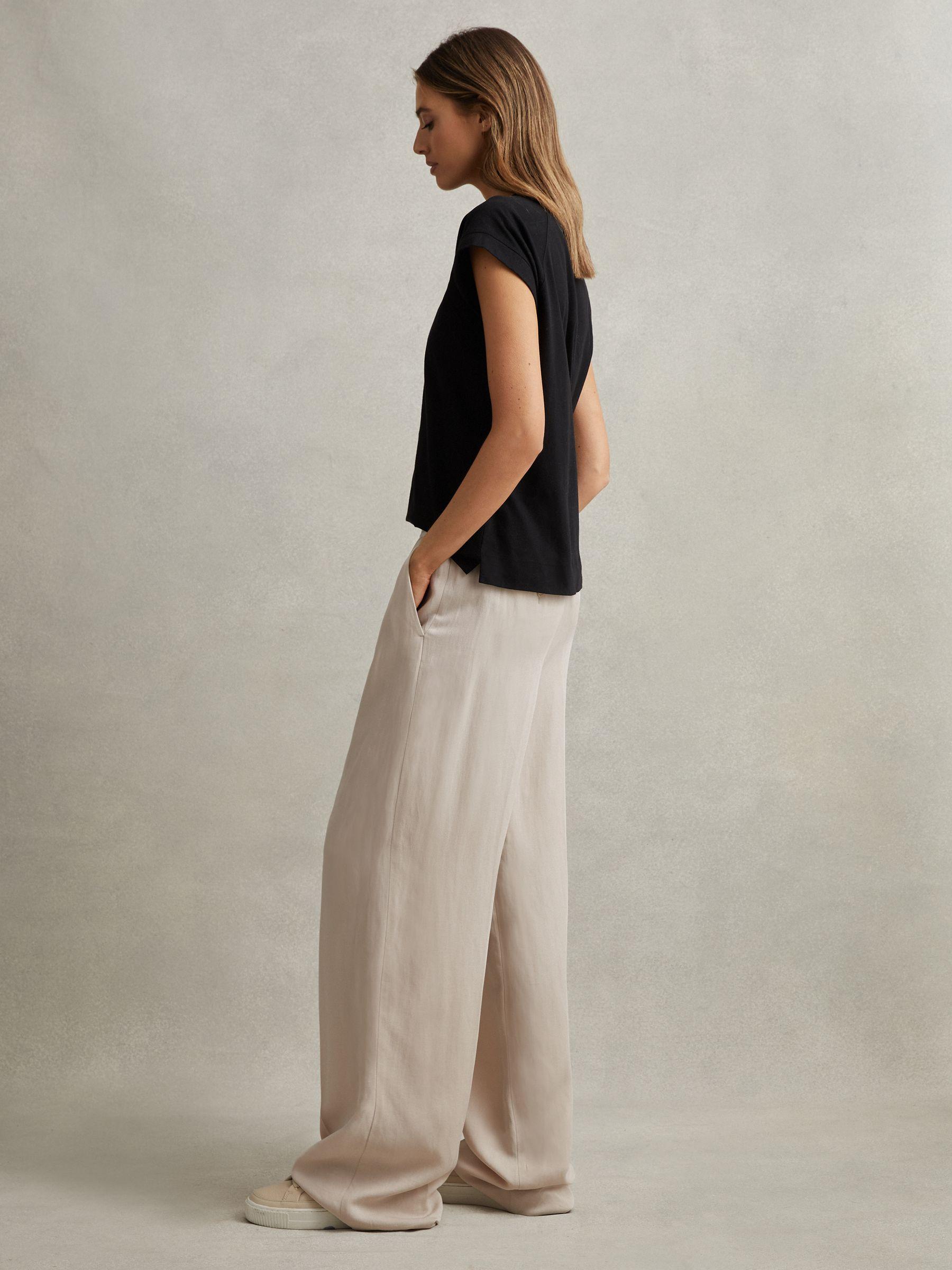 Lyocell-Linen Wide Leg Trousers in Oatmeal Product Image