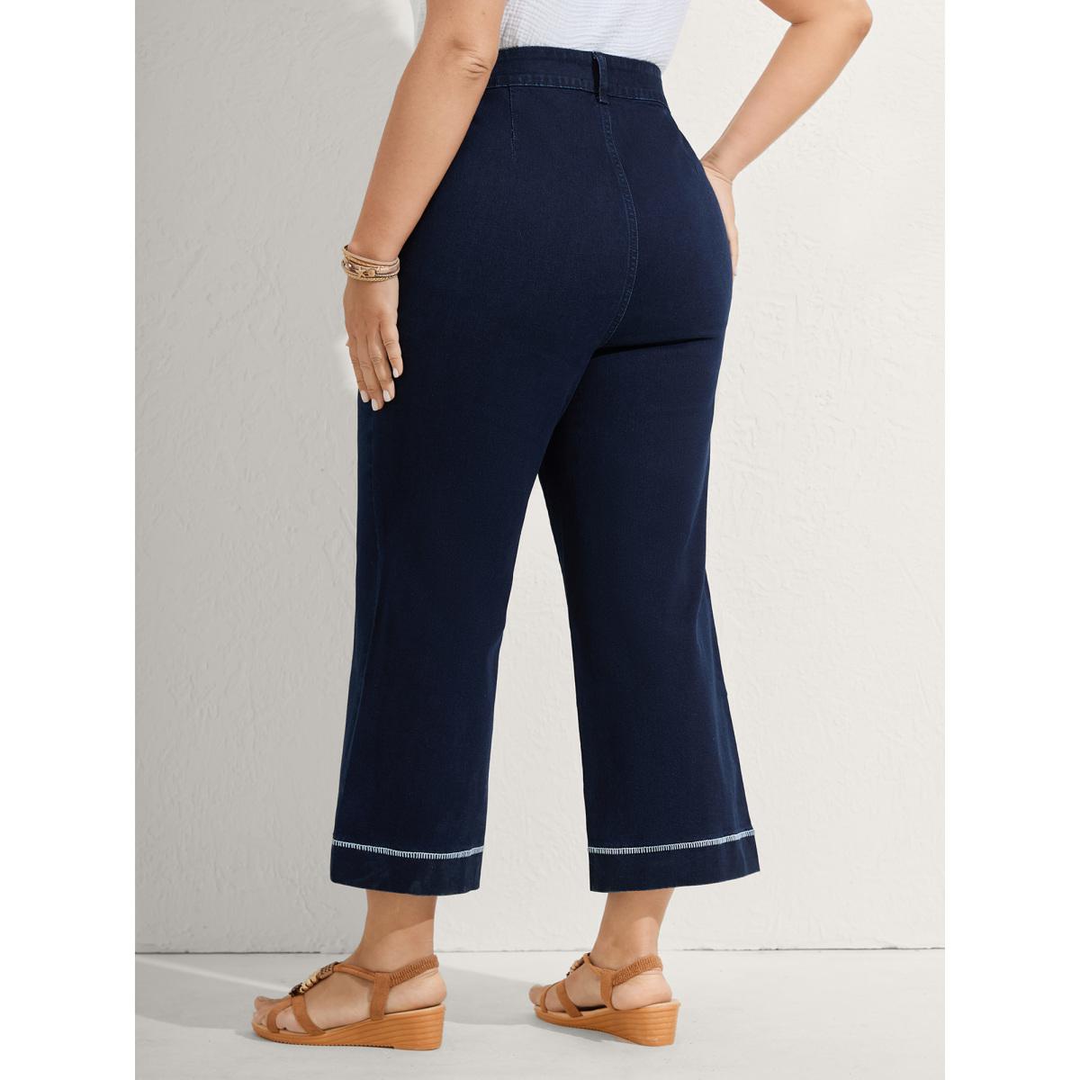 Plus Size Embroidered Front Pockets Straight-Leg Jeans Women Midblue Leisure High stretch Slanted pocket Jeans BloomChic 16/1X Product Image