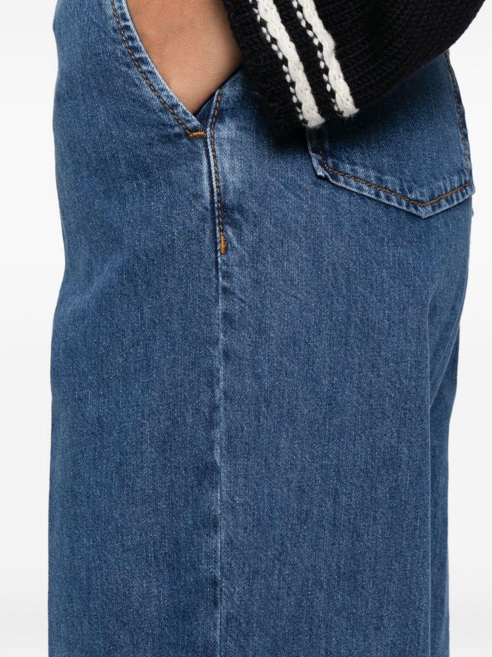 button-fastening jeans Product Image