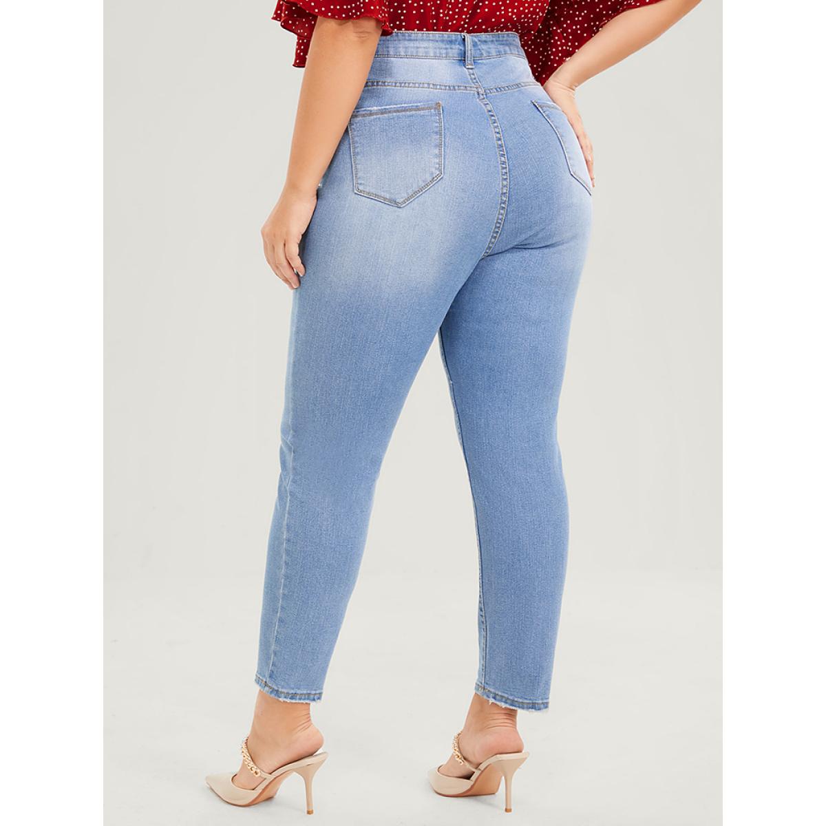 Plus Size Straight Very Stretchy Mid Rise Light Wash Jeans Women LightBlue Casual Plain Pocket High stretch Pocket Jeans BloomChic 24/3X Product Image