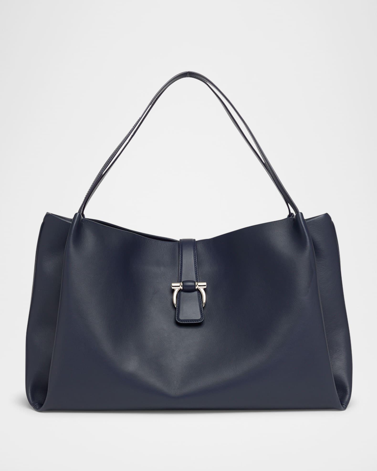 New Line Tote Bag Product Image